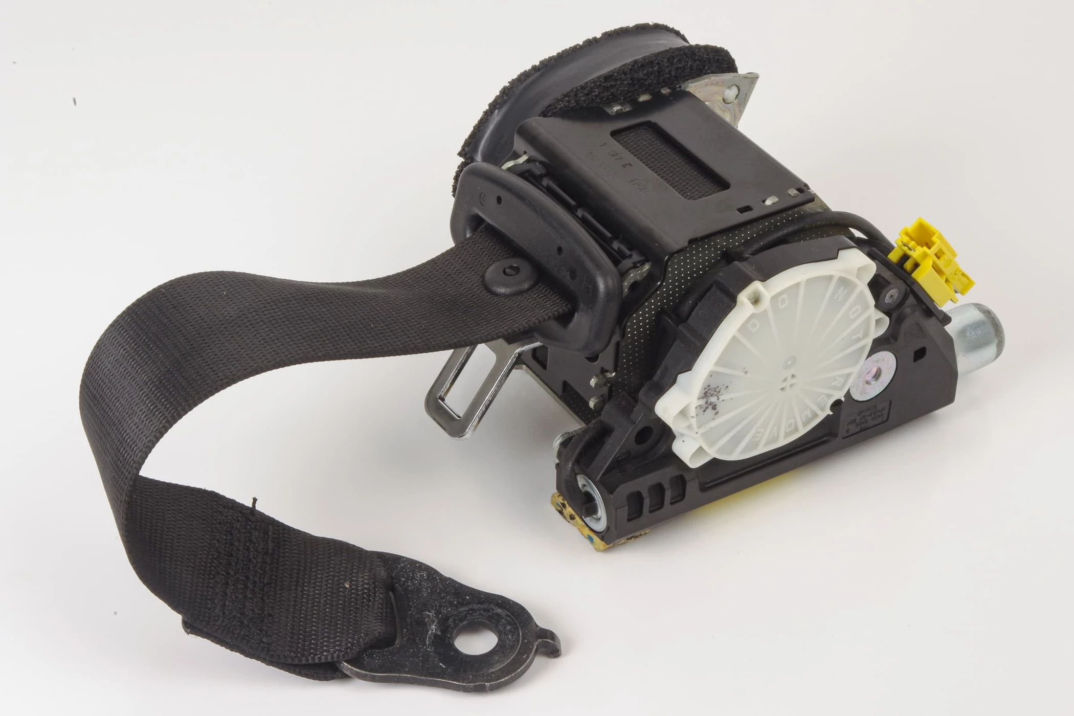Mercedes 2048605686 Seat Belt - Rear Right Black | W204 C