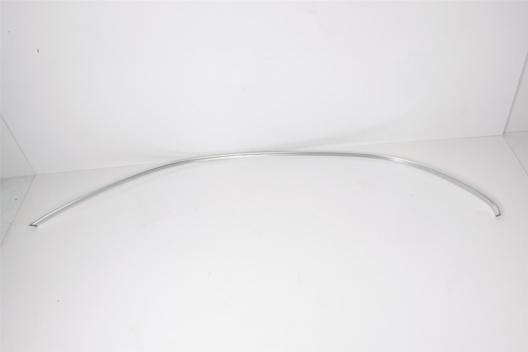 Mercedes 2046902180 Window Trim - Left | W204 C