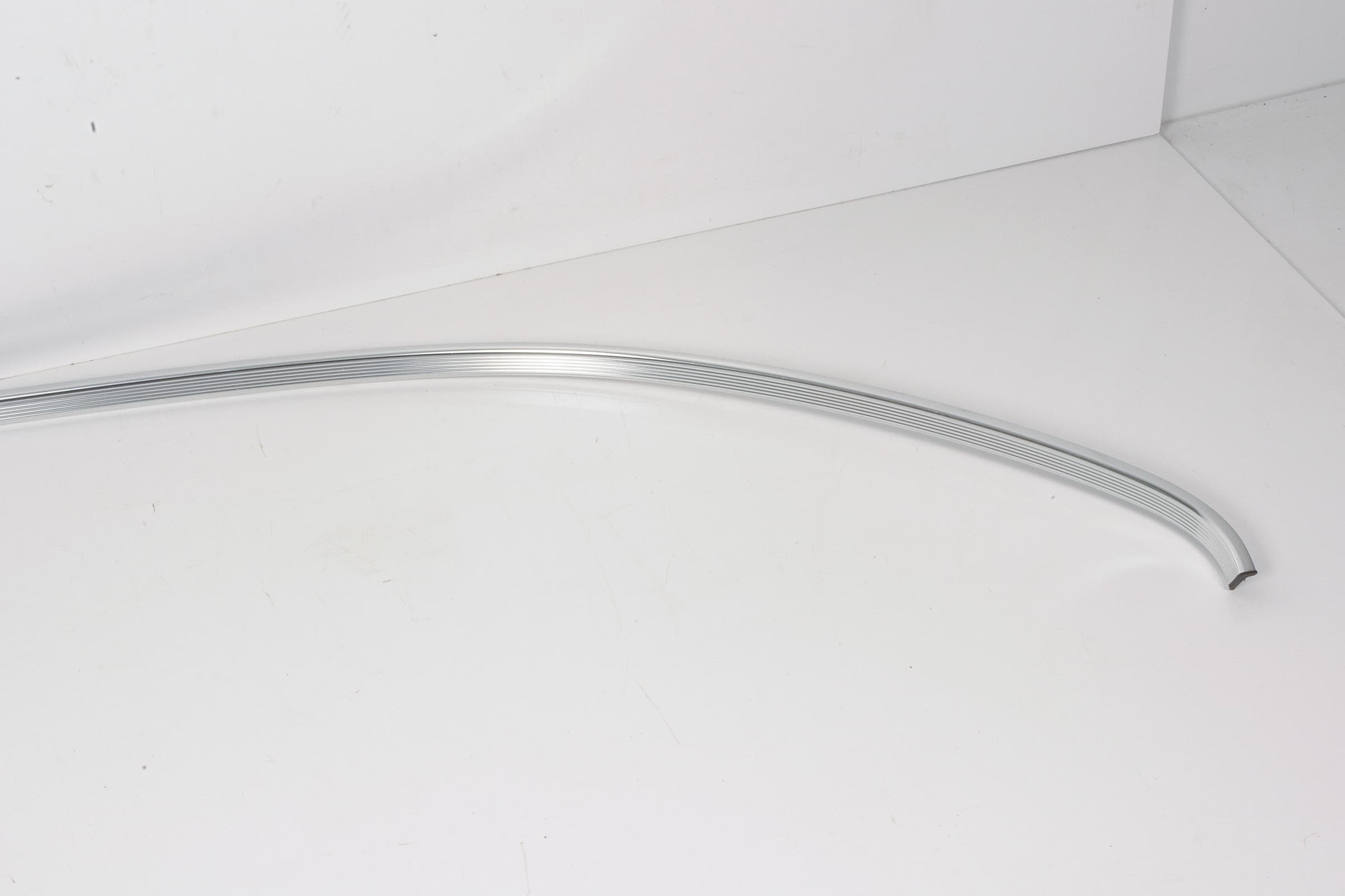 Mercedes 2046902180 Window Trim - Left | W204 C