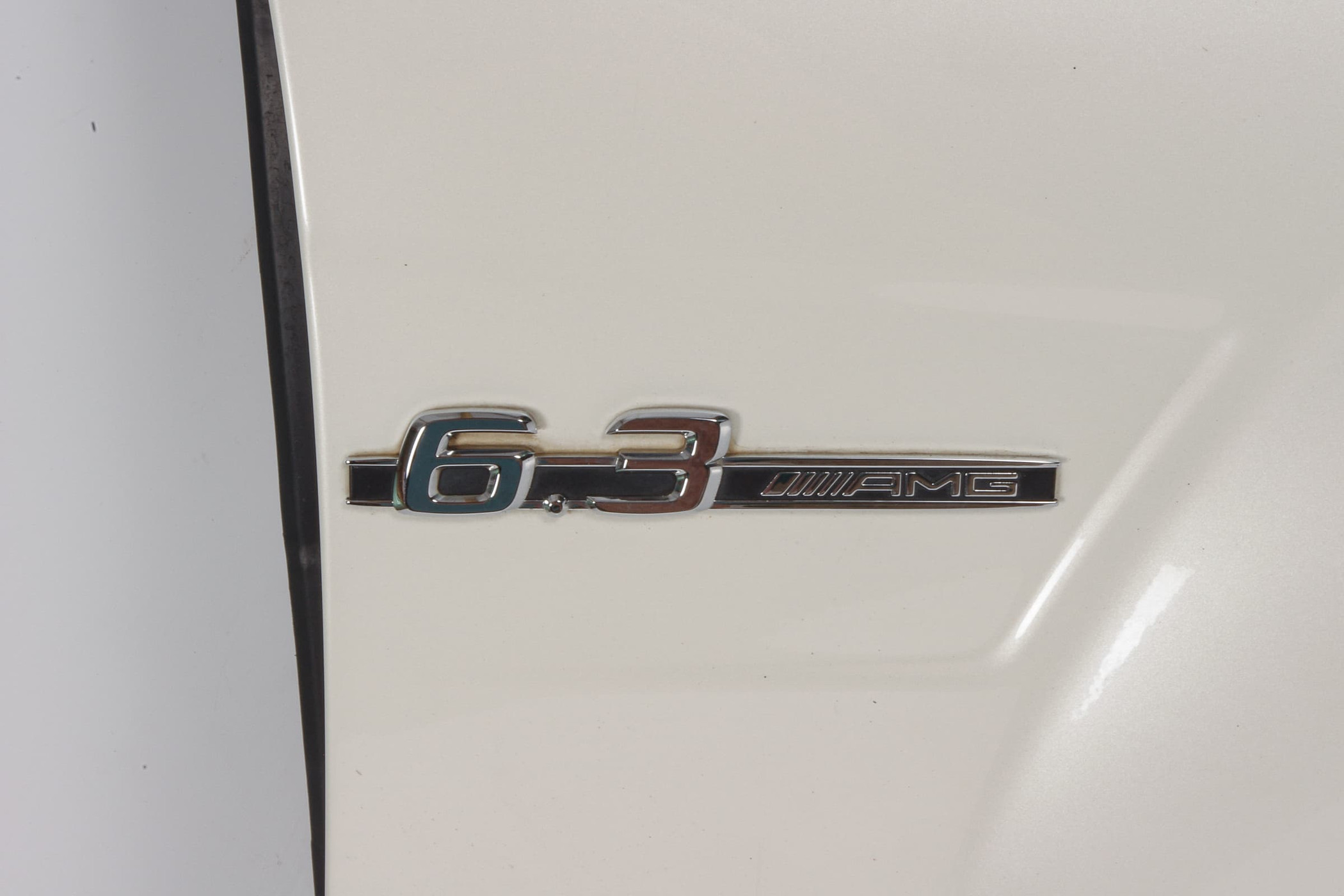 Mercedes 2048800818 AMG Wing - Front Right White | W204 C