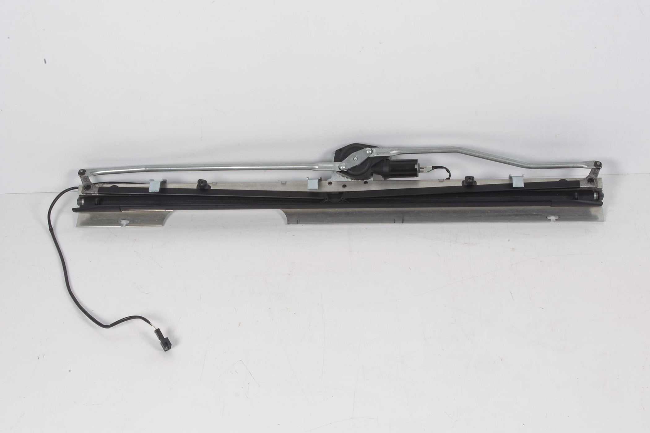 Mercedes 2048100020 Roller Blind - Black | W204 C