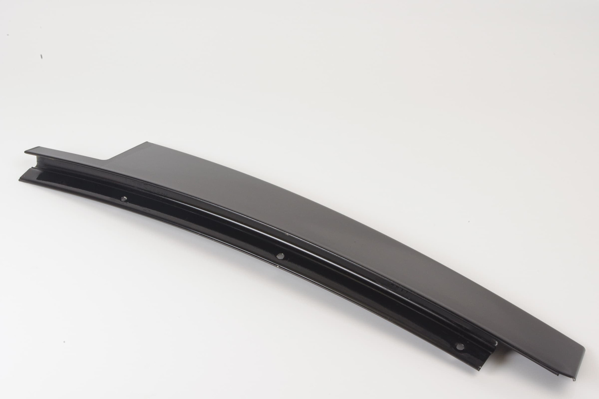 Mercedes 2046902187 B Pillar Trim - Left | W204 C