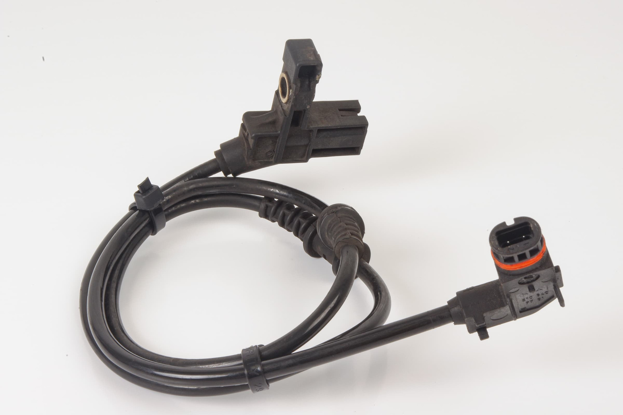 Mercedes 2044407910 ABS Sensor - Right | W204 C C207 A207 E
