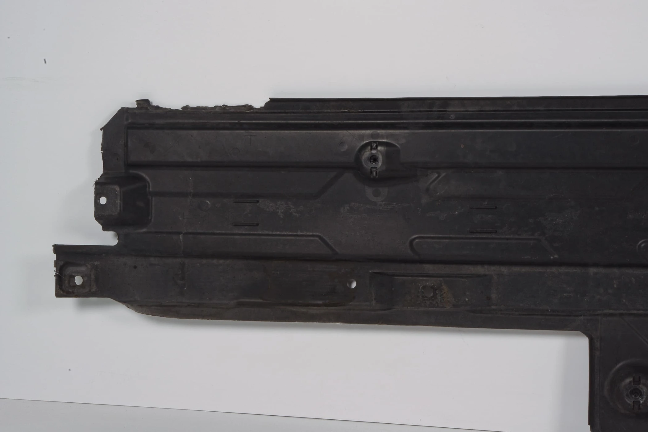 Mercedes 2046101408 Undertray - Right | W204 C