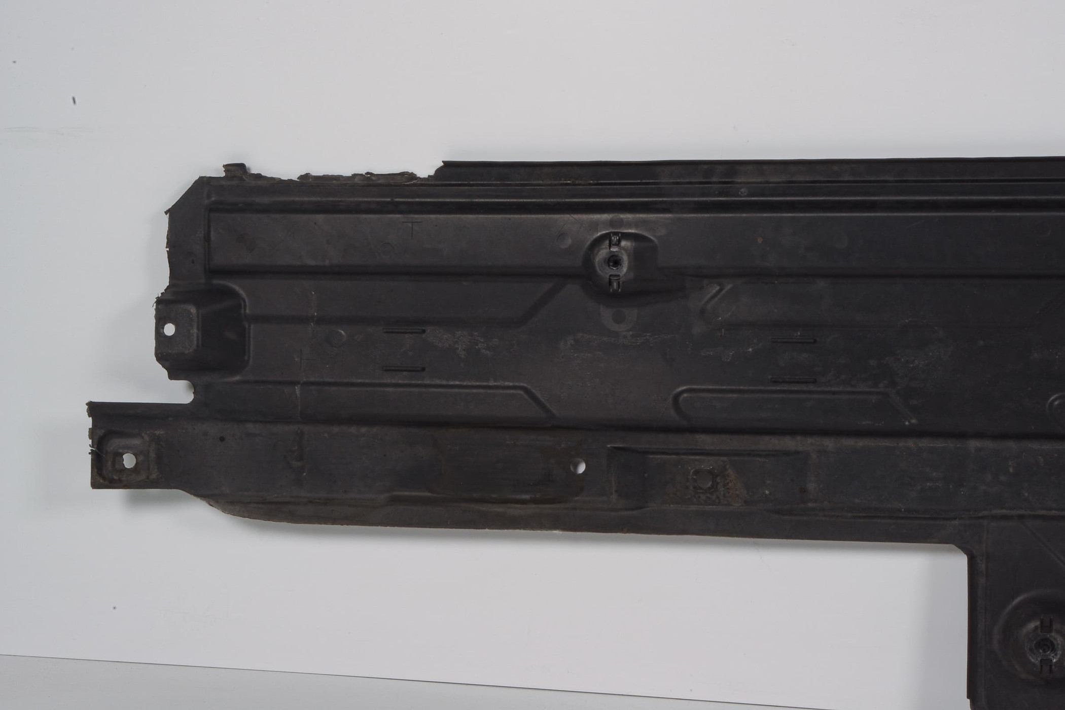 Mercedes 2046101408 Undertray - Right | W204 C