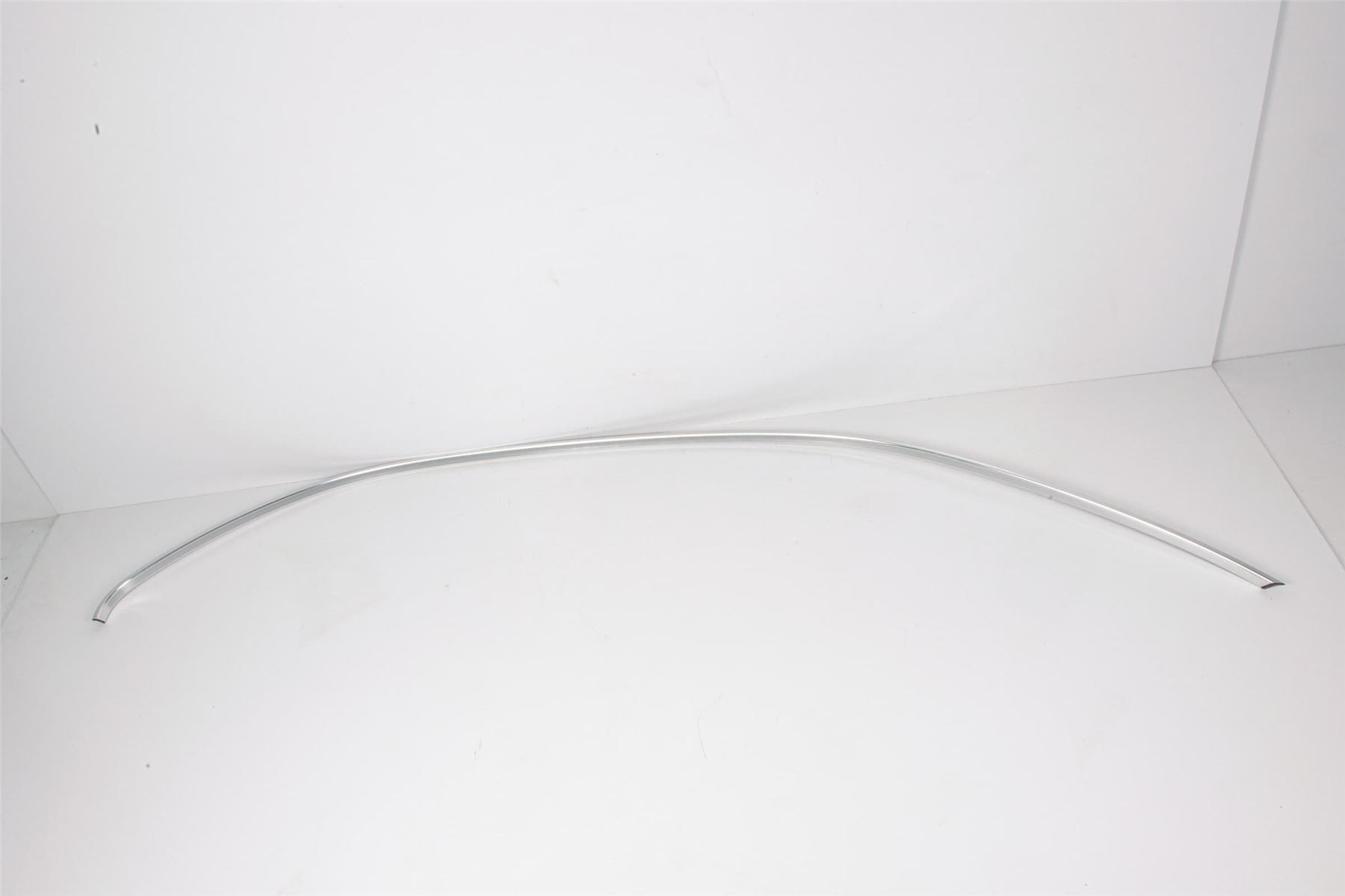 Mercedes 2046902280 Window Trim - Right | W204 C