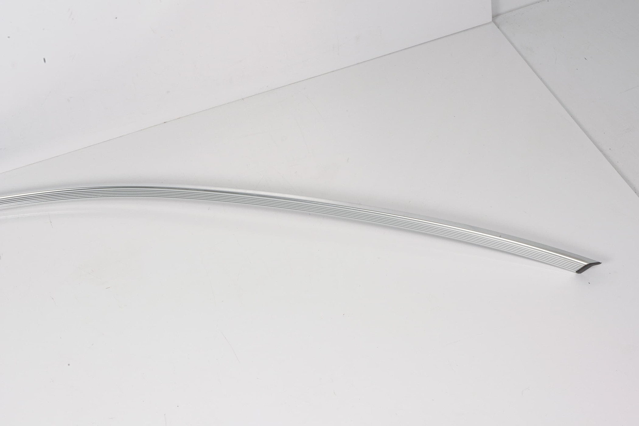 Mercedes 2046902280 Window Trim - Right | W204 C