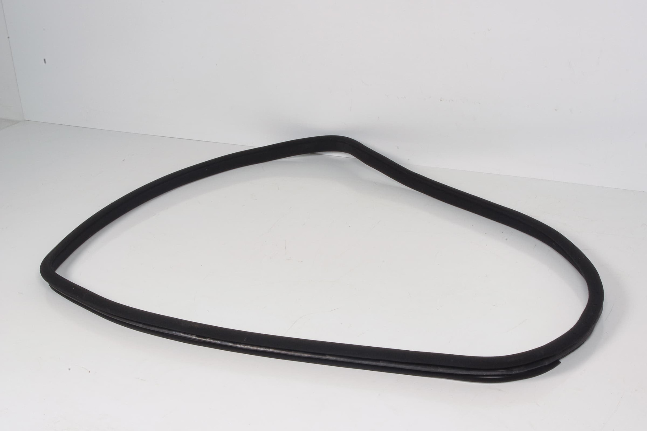 Mercedes 2046970151 Door Edge Seal - Rear Black | W204 C