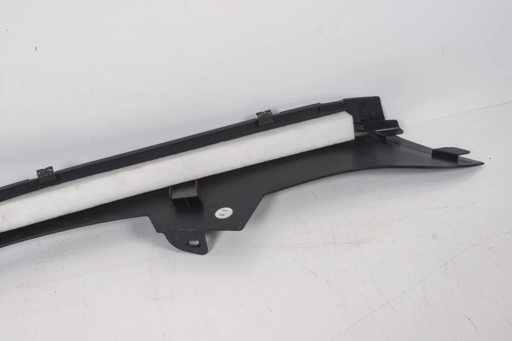 Mercedes 2046905726 Interior Sill Trim - Rear Left Black | W204 C