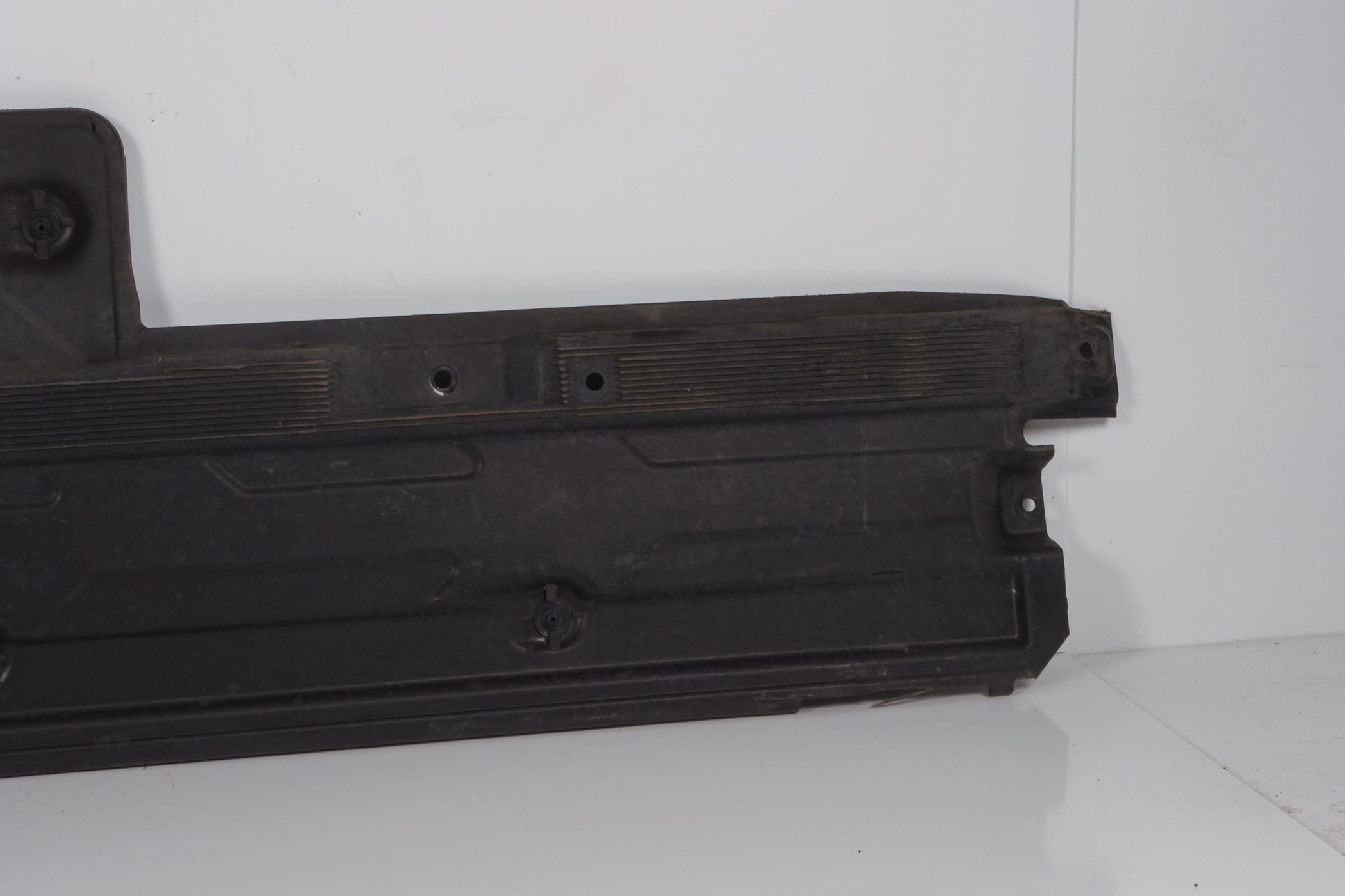 Mercedes 2046804308 Undertray - Left | W204 C