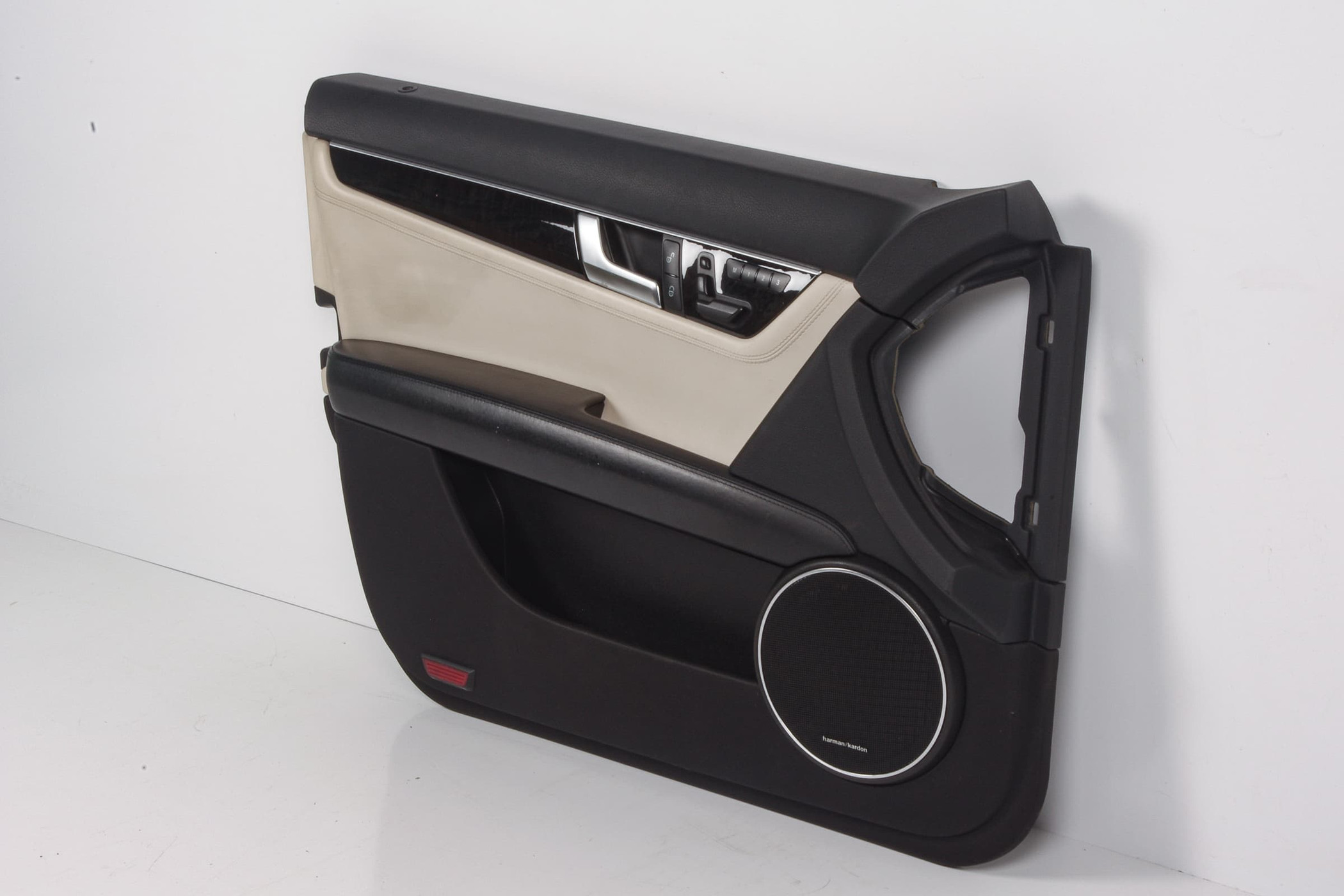 Mercedes 2047206063 AMG Door Card - Front Left Cream | W204 C