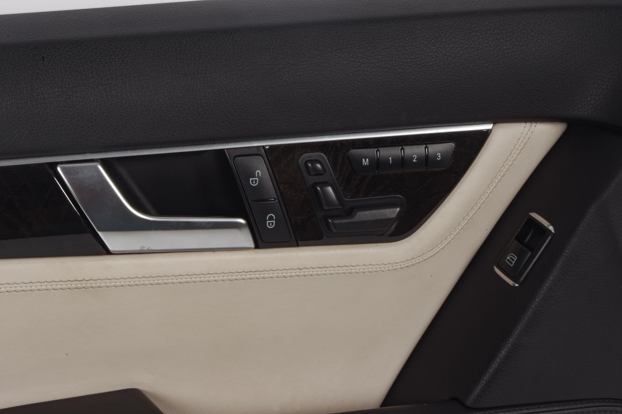 Mercedes 2047206063 AMG Door Card - Front Left Cream | W204 C