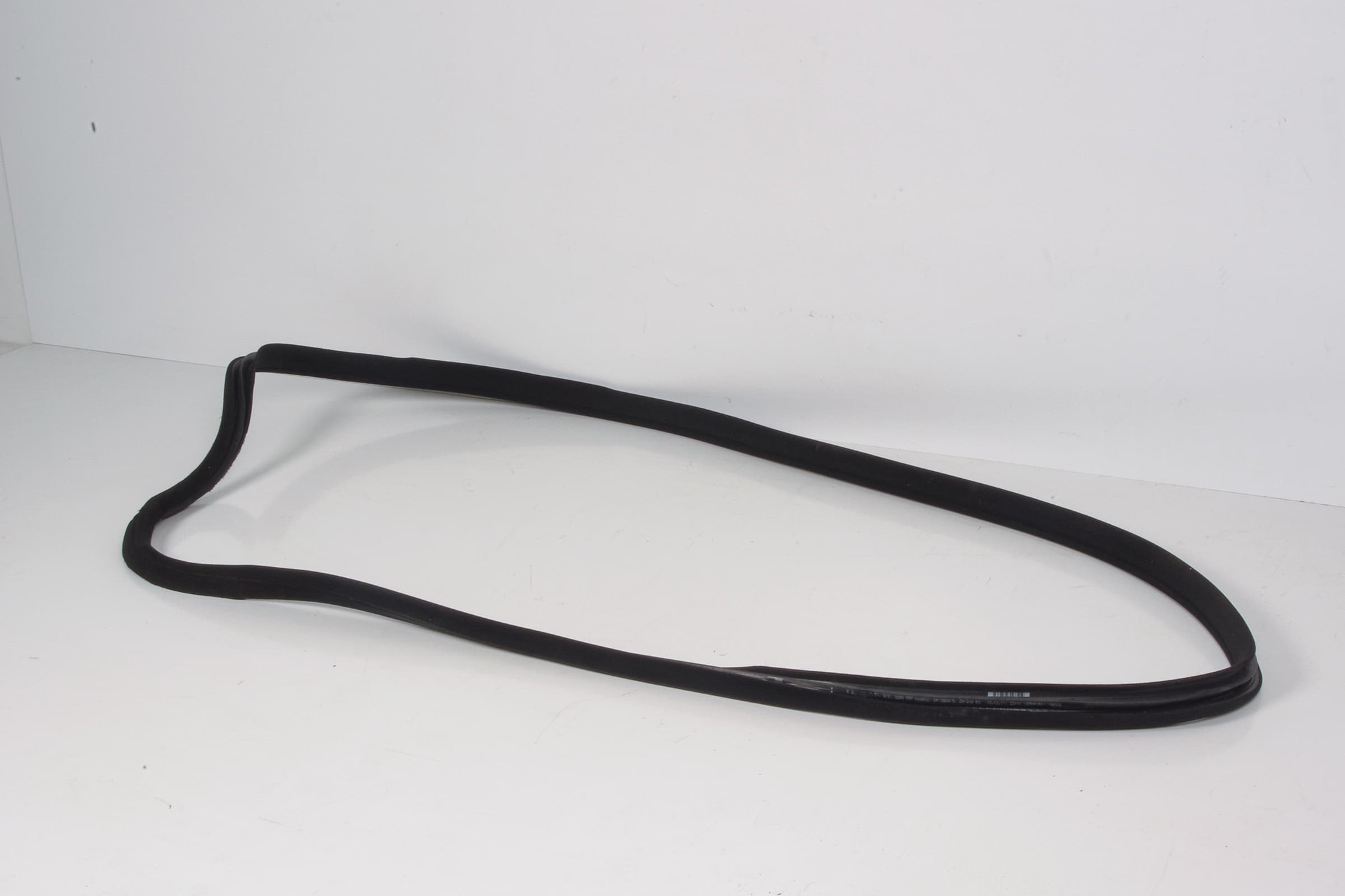 Mercedes 2046971051 Door Edge Seal - Front Right Black | W204 C