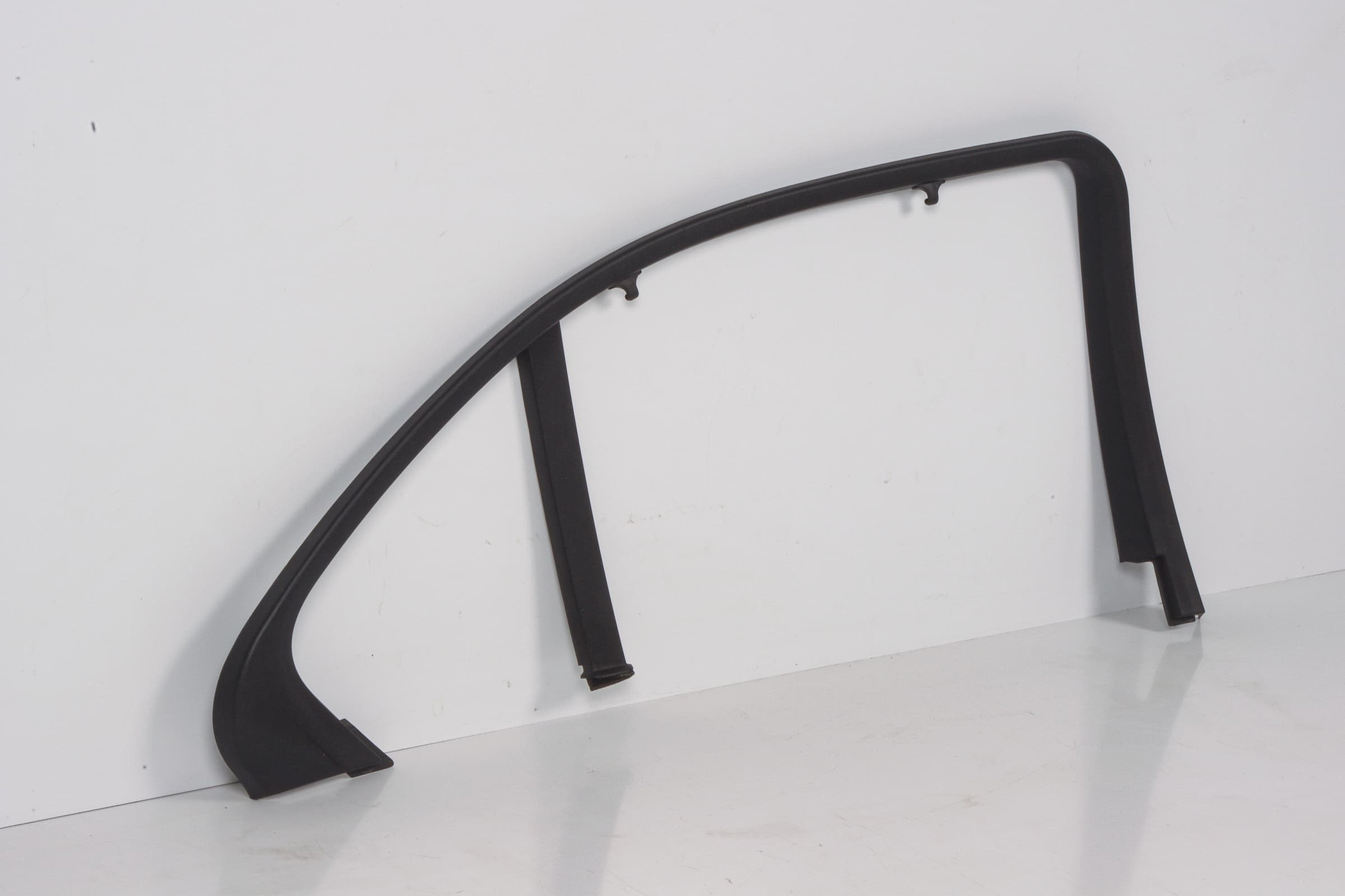Mercedes 2047350171 Window Trim - Rear Left Black | W204 C