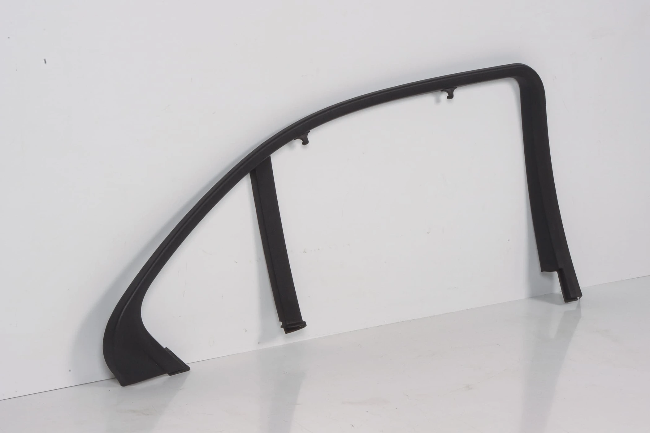 Mercedes 2047350171 Window Trim - Rear Left Black | W204 C