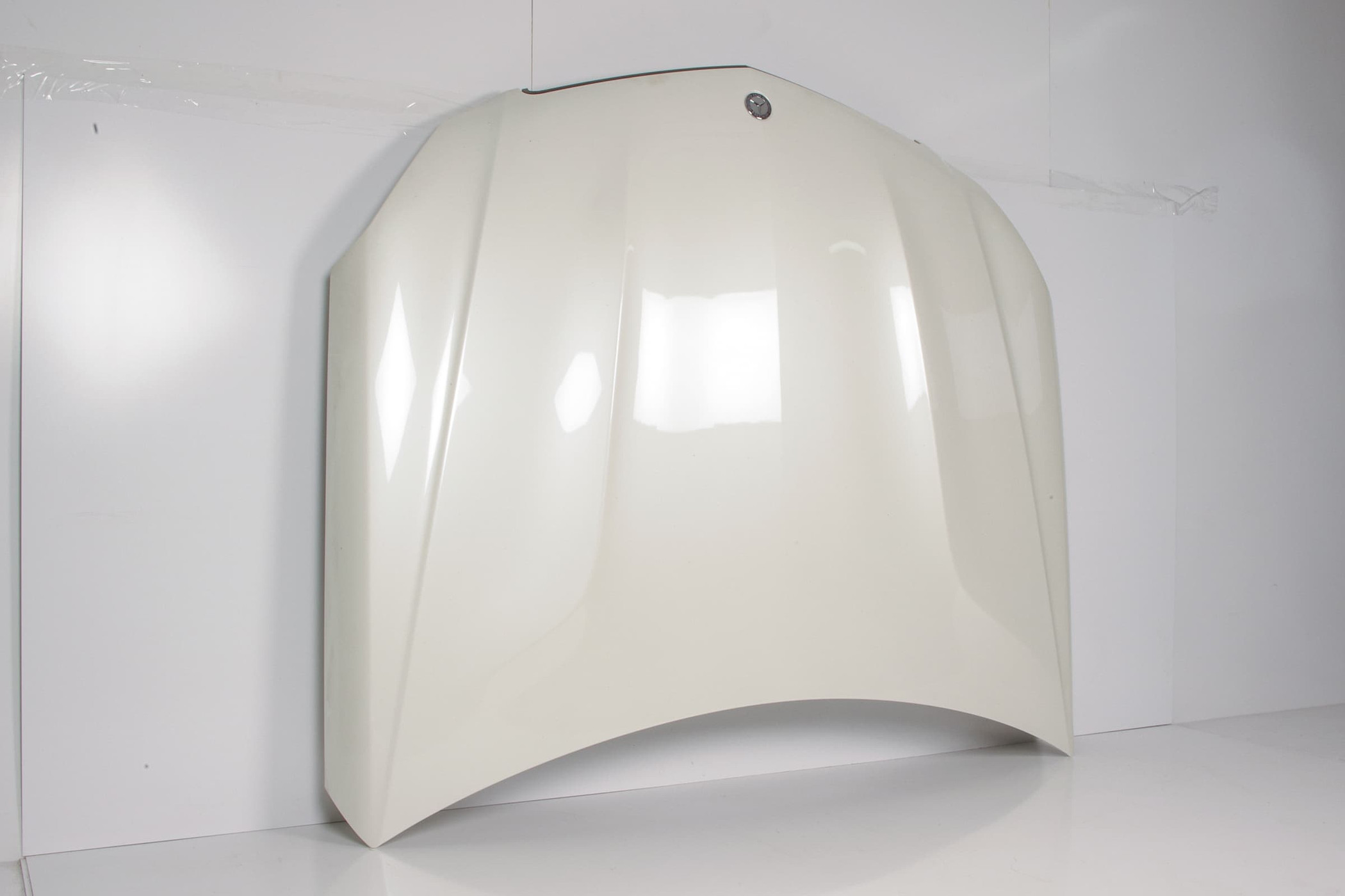 Mercedes 2048801257 AMG Bonnet - White | W204 C