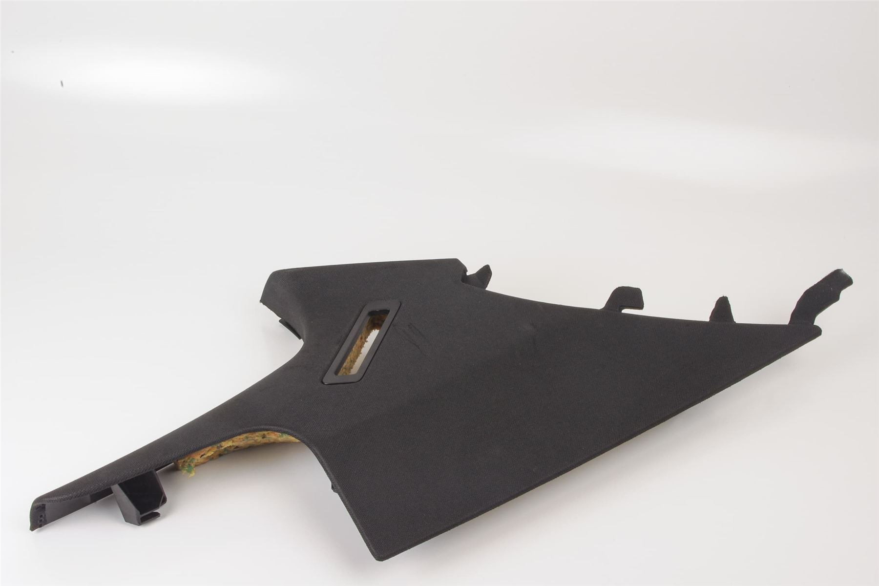 Mercedes 2046900725 C Pillar Trim - Left Black | W204 C