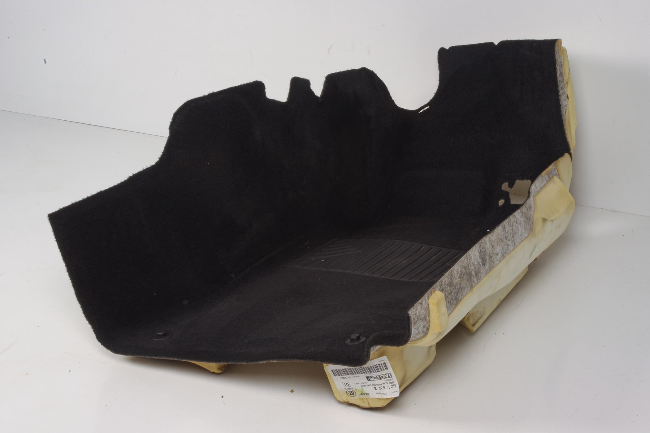 Mercedes 2046804640 Footwell Carpet Trim Panel - Front Right Black | W204 C