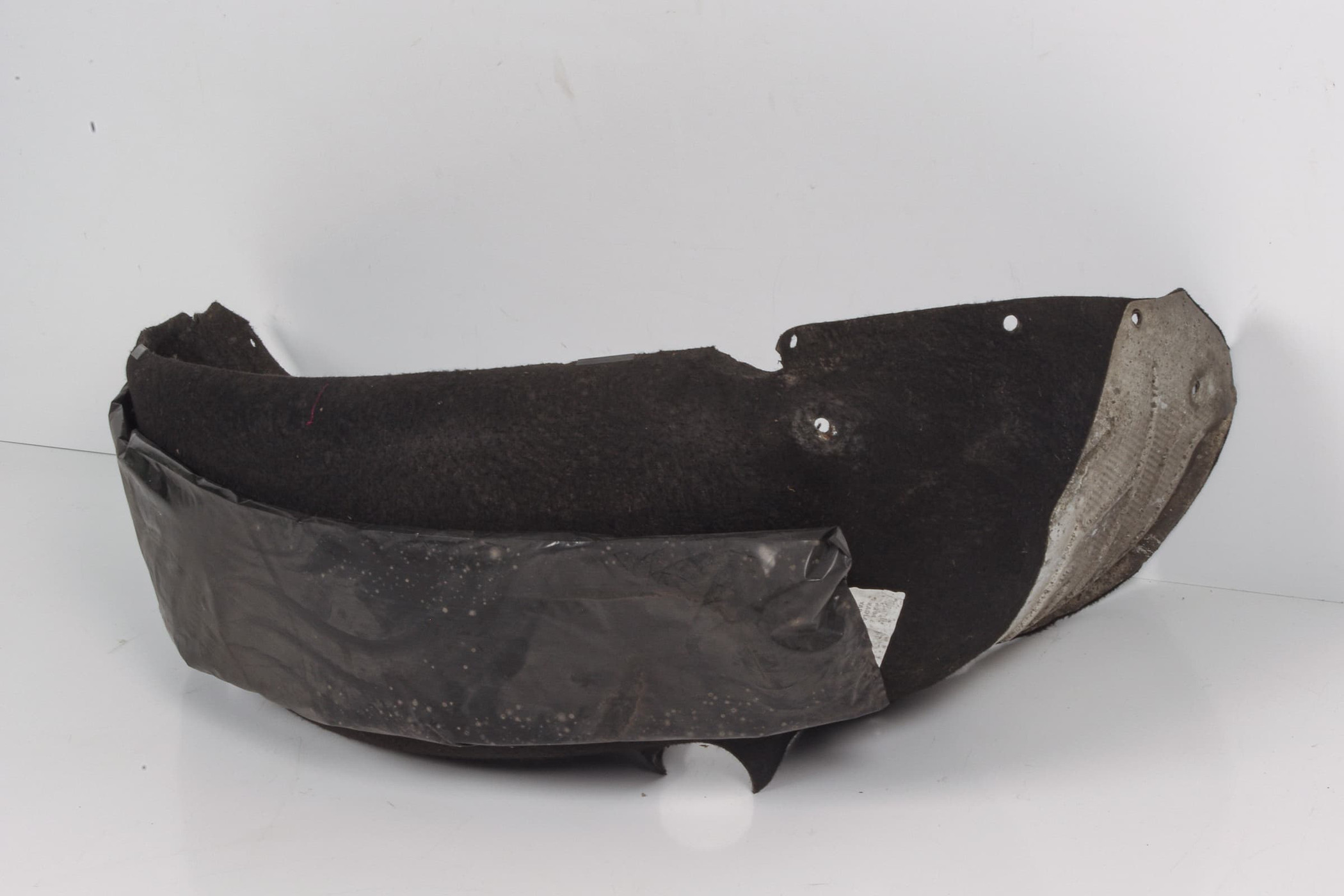 Mercedes 2046906330 Wheel Arch Liner - Rear Right | W204 C