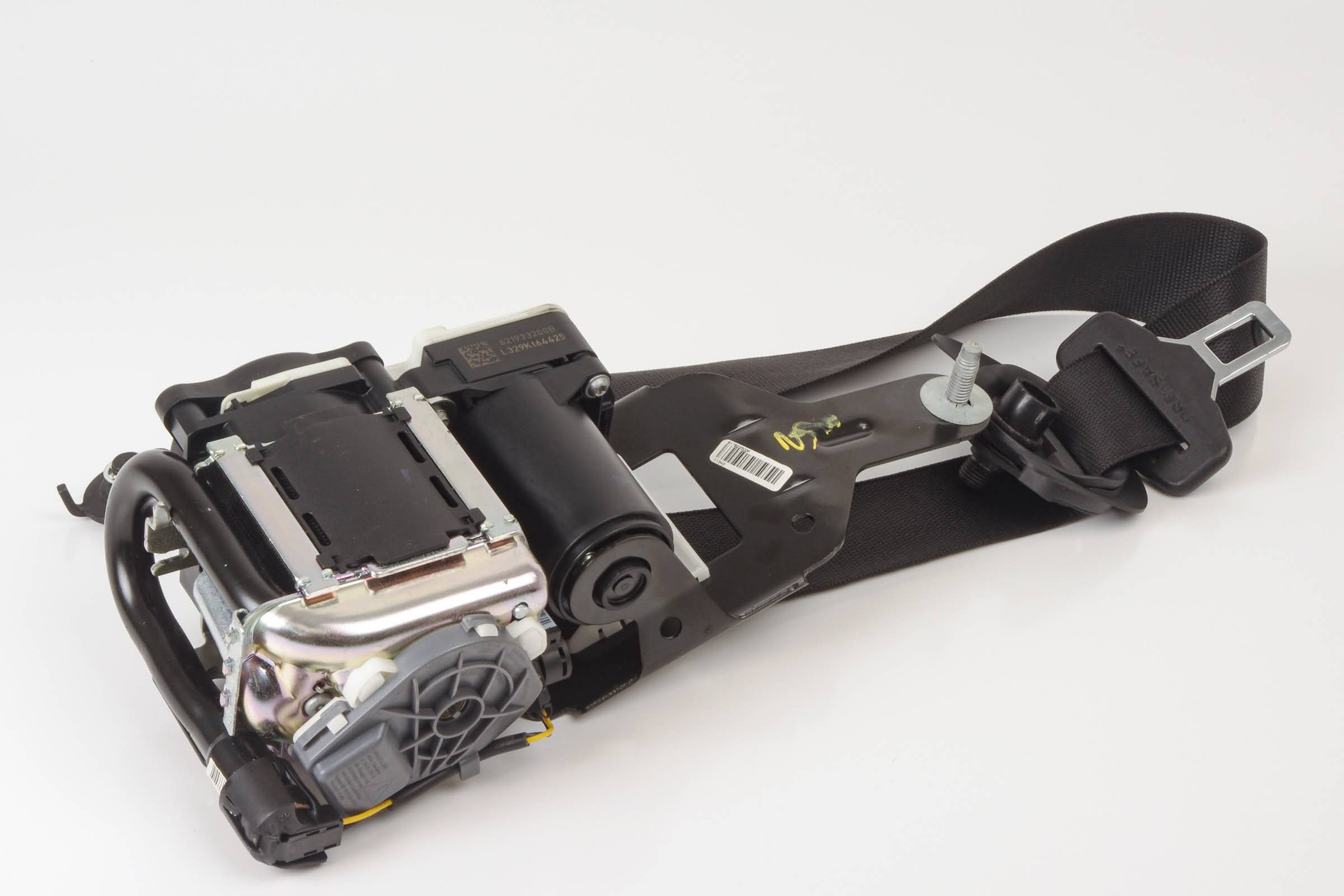 Mercedes 2048602385 Seat Belt - Front Left Black | W204 C X204 GLK