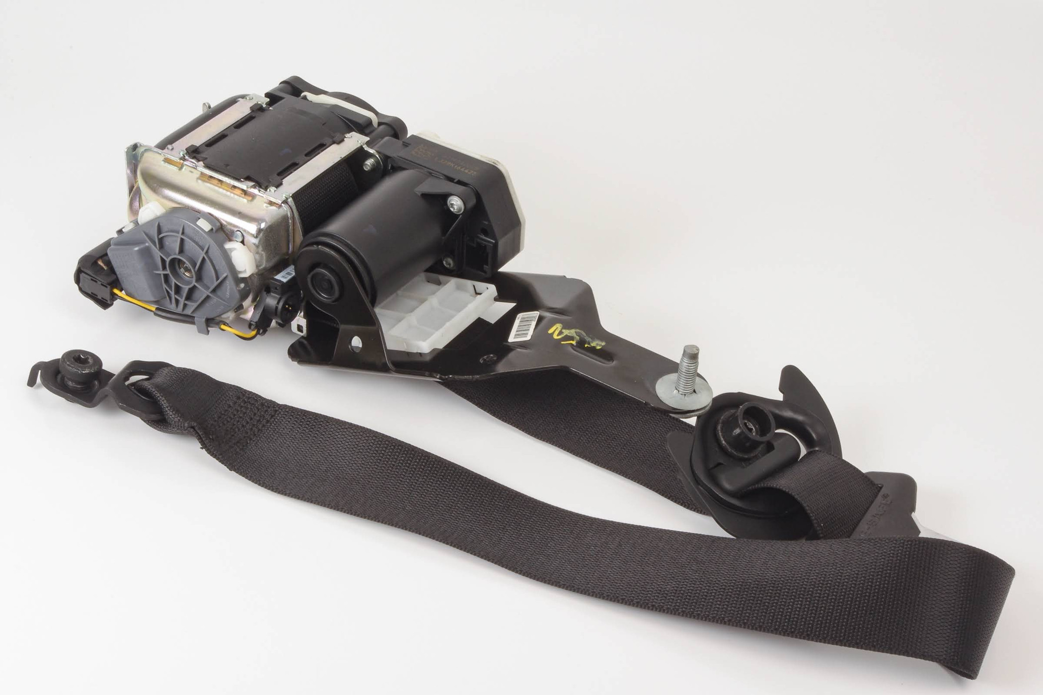 Mercedes 2048602385 Seat Belt - Front Left Black | W204 C X204 GLK