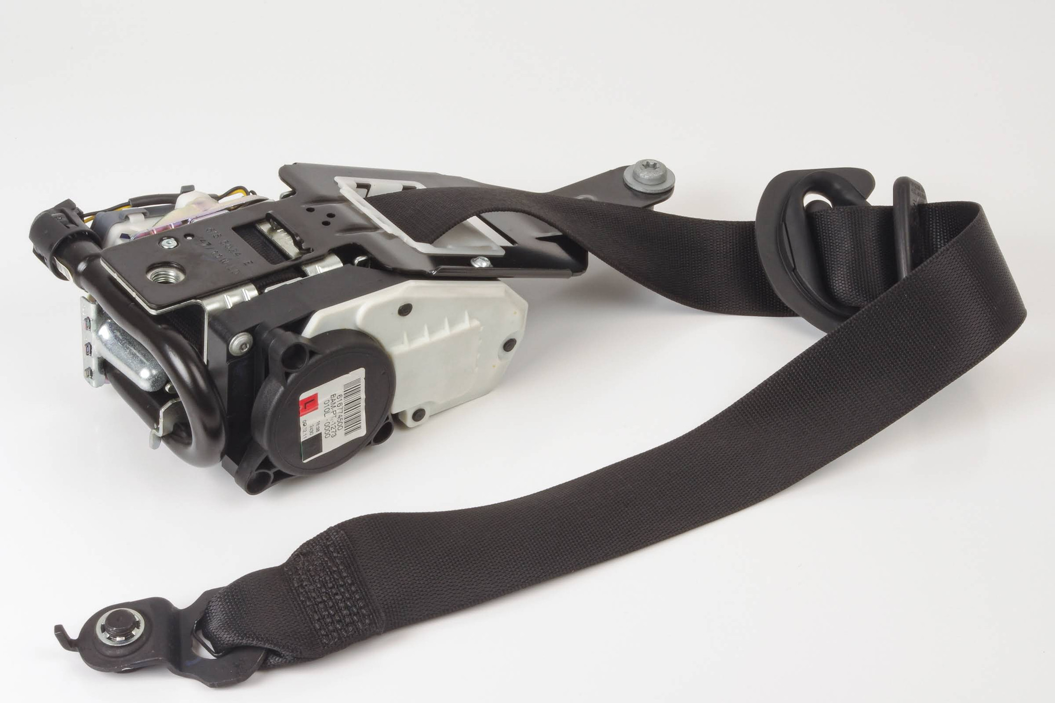 Mercedes 2048602385 Seat Belt - Front Left Black | W204 C X204 GLK