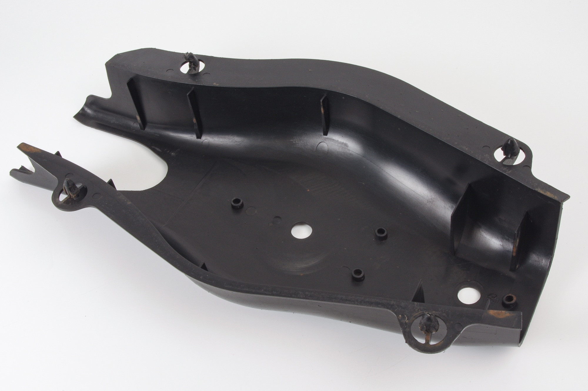 Mercedes 2043521688 Control Arm Cover - Rear Right | W204 C X204 GLK C207...