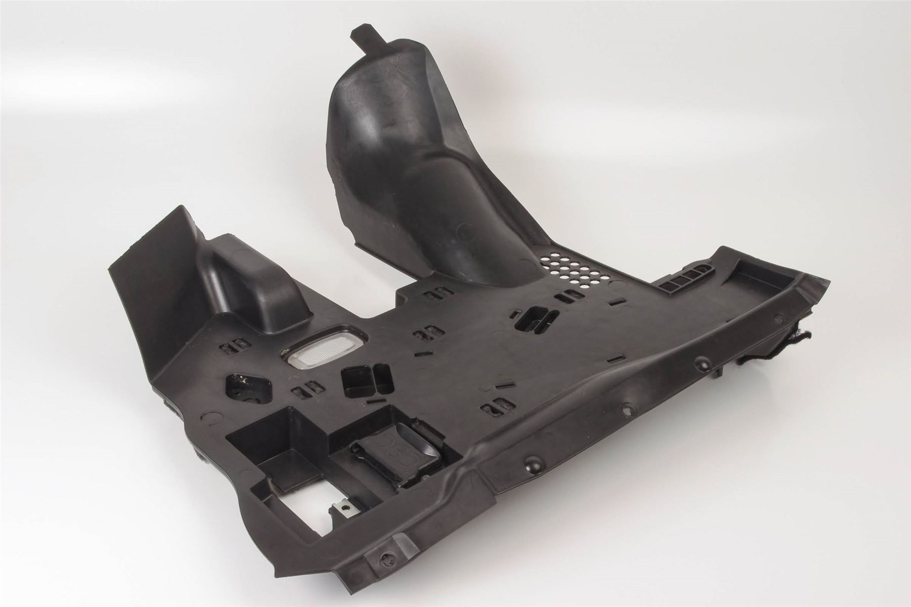 Mercedes 2046801608 Footwell Panel - Right | W204 C C207 A207 E