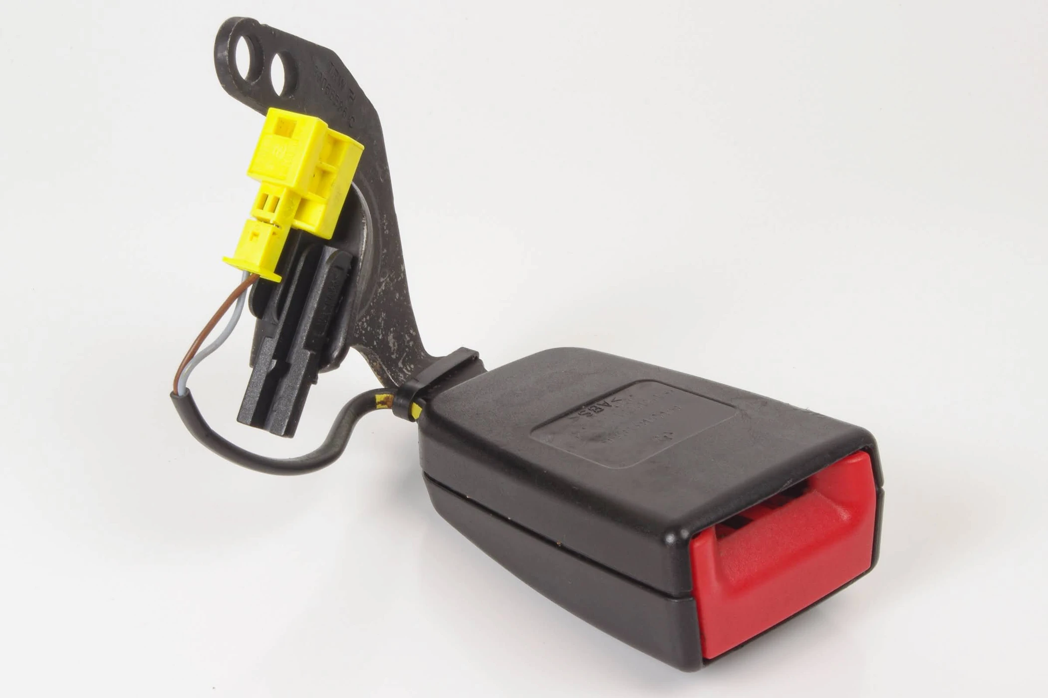 Mercedes 2048602669 Seat Belt Buckle - Rear Right | W204 C