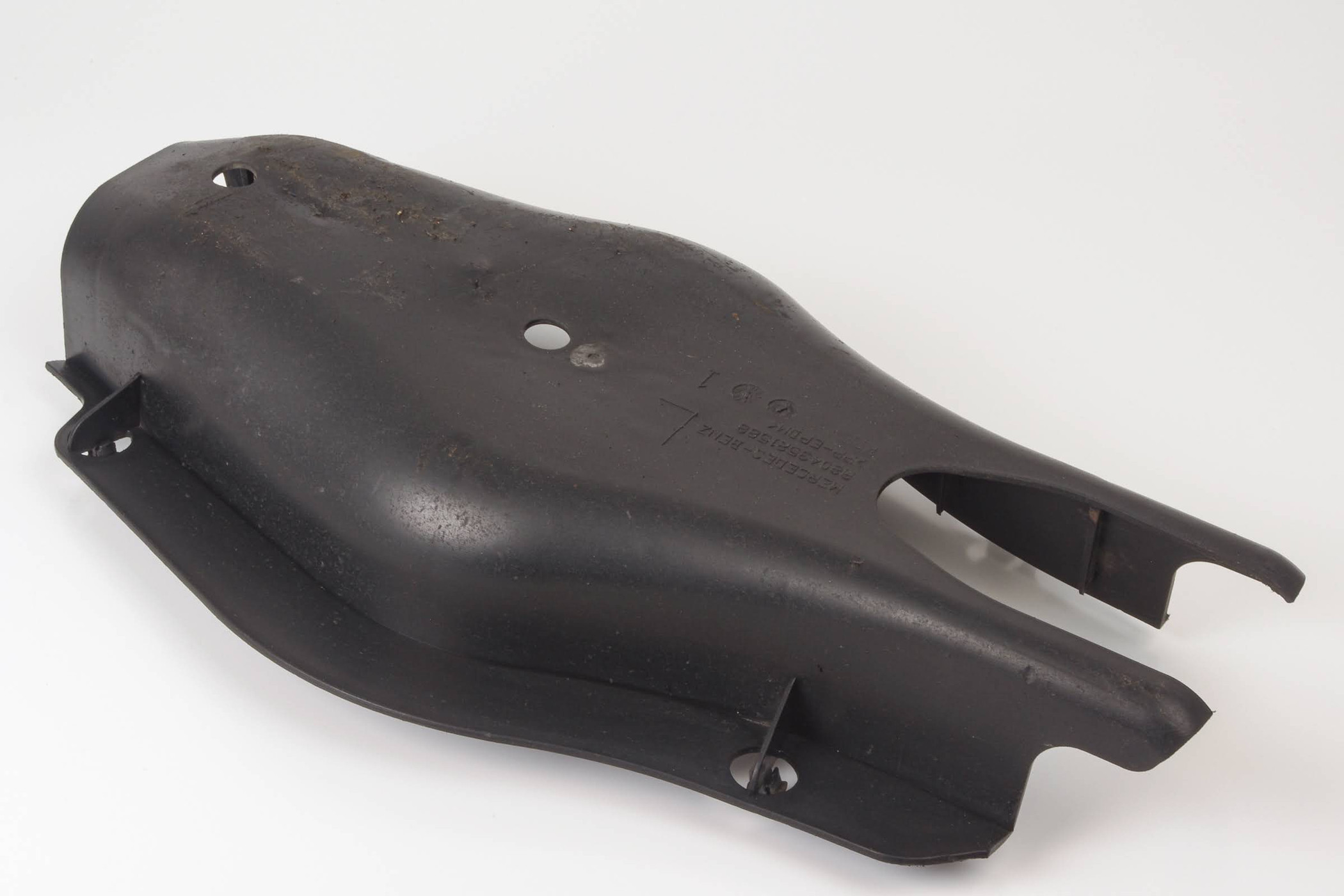Mercedes 2043521588 Control Arm Cover - Rear Left | W204 C X204 GLK C207 A207...
