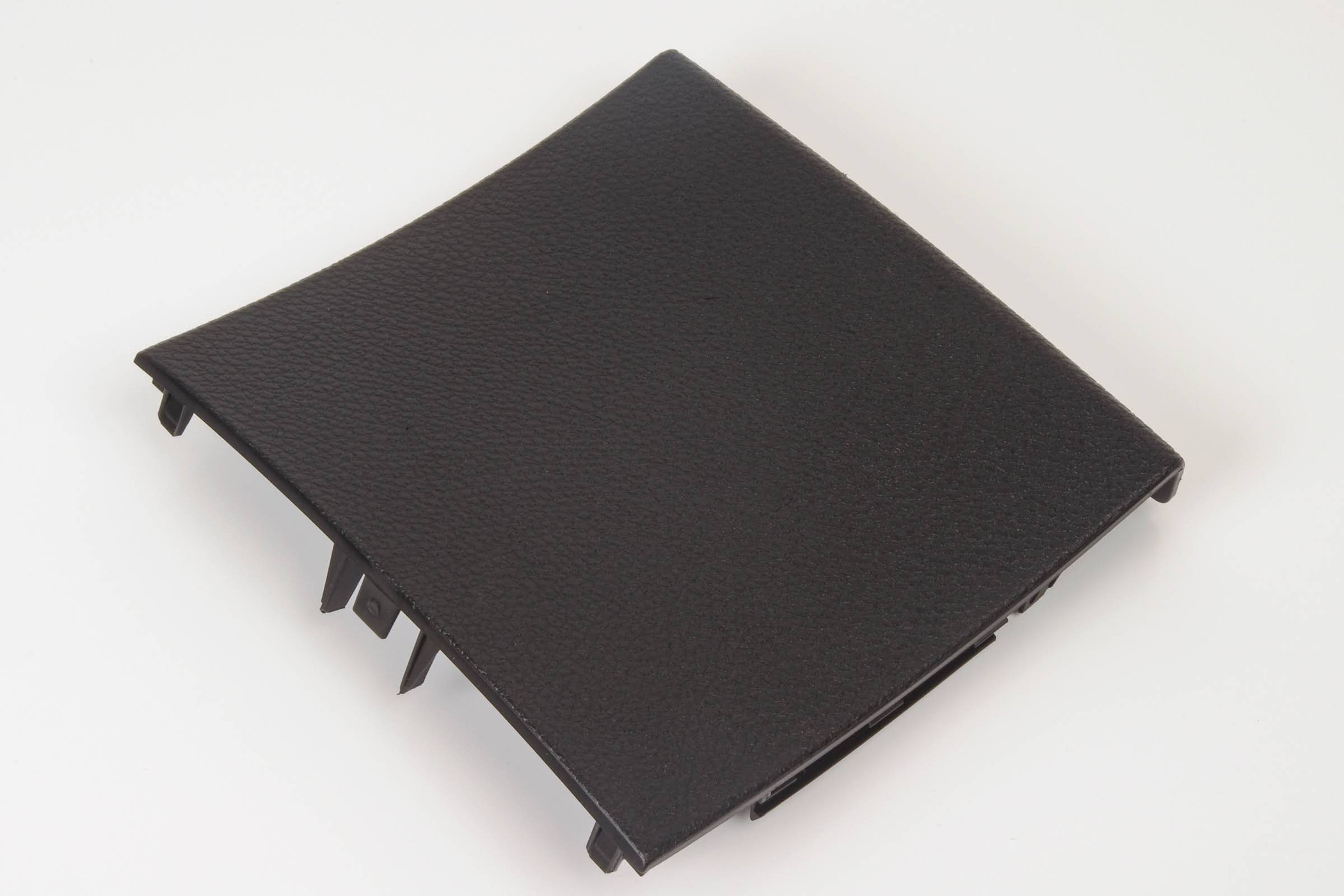 Mercedes 2046820116 Centre Console Trim - Black | W204 C X204 GLK C207 A207 E