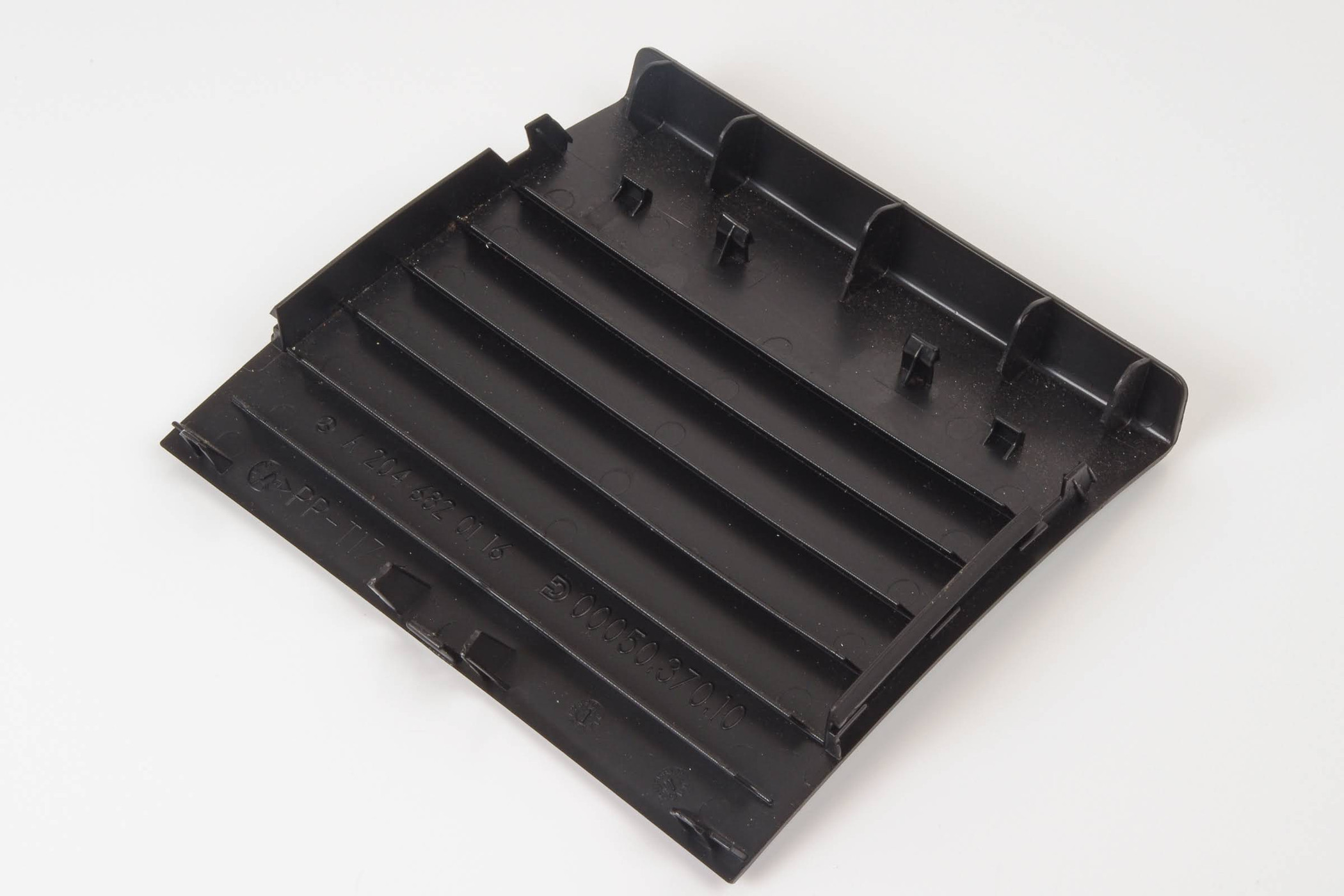 Mercedes 2046820116 Centre Console Trim - Black | W204 C X204 GLK C207 A207 E