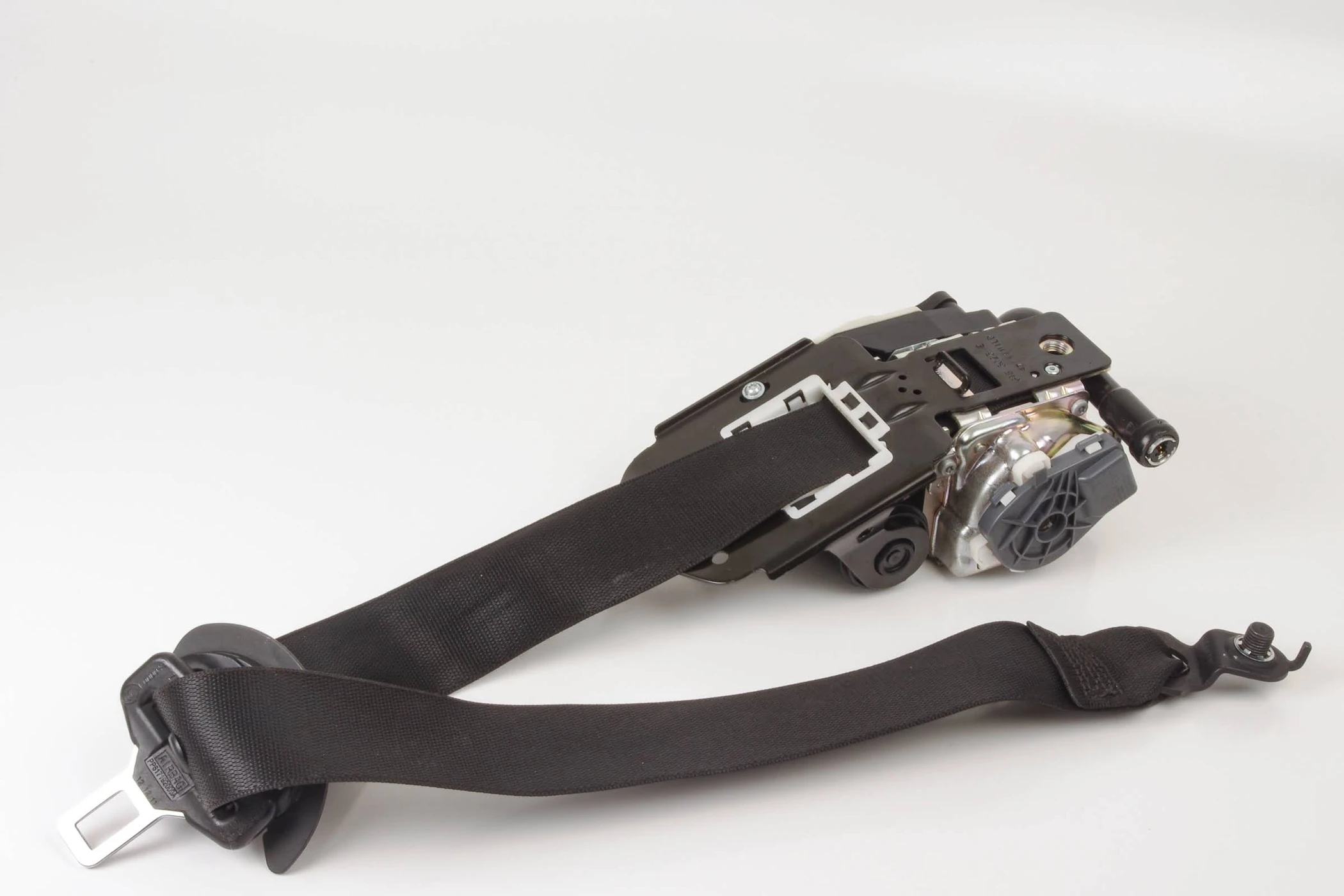 Mercedes 2048602485 Seat Belt - Front Right Black | W204 C X204 GLK