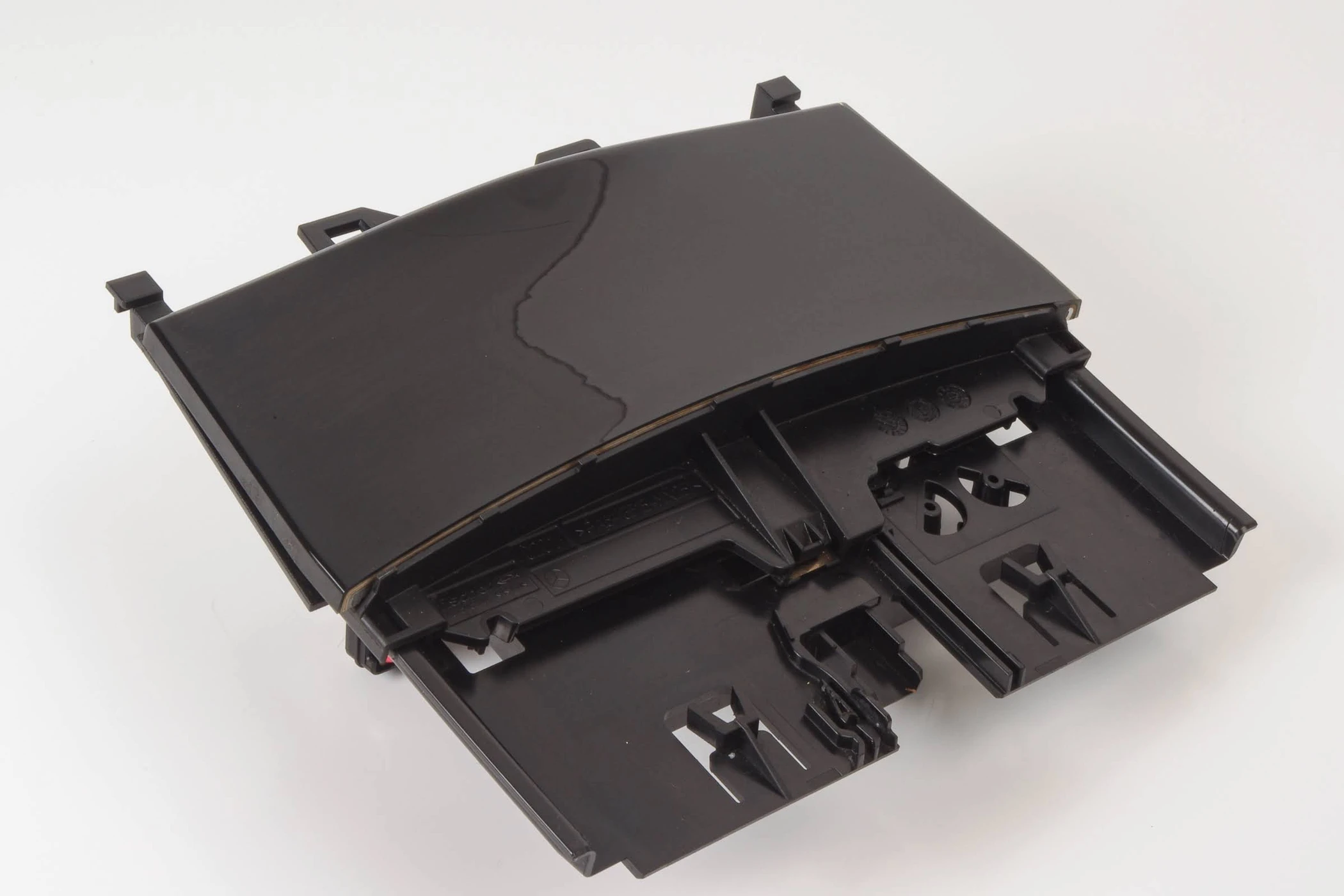 Mercedes 2048100068 Ashtray & Cigarette Lighter | W204 C