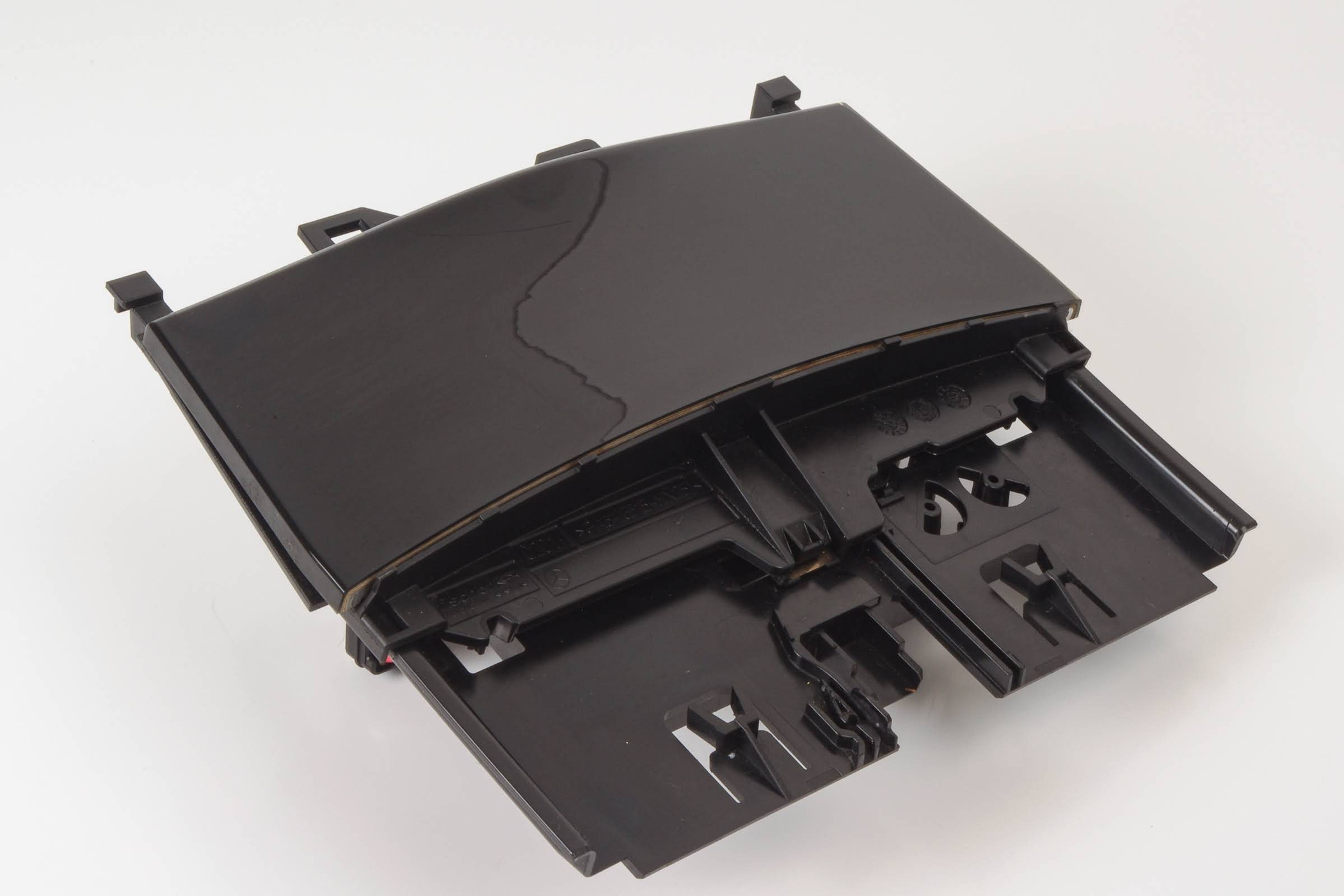 Mercedes 2048100068 Ashtray & Cigarette Lighter | W204 C