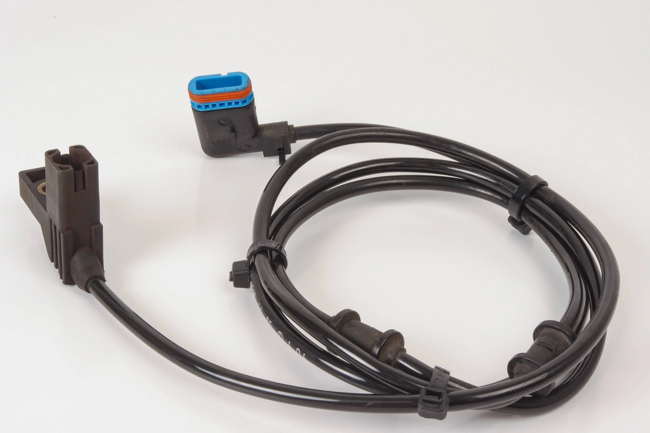 Mercedes 2045404605 Brake Wear Sensor - Rear Right | W204 C C207 A207 E