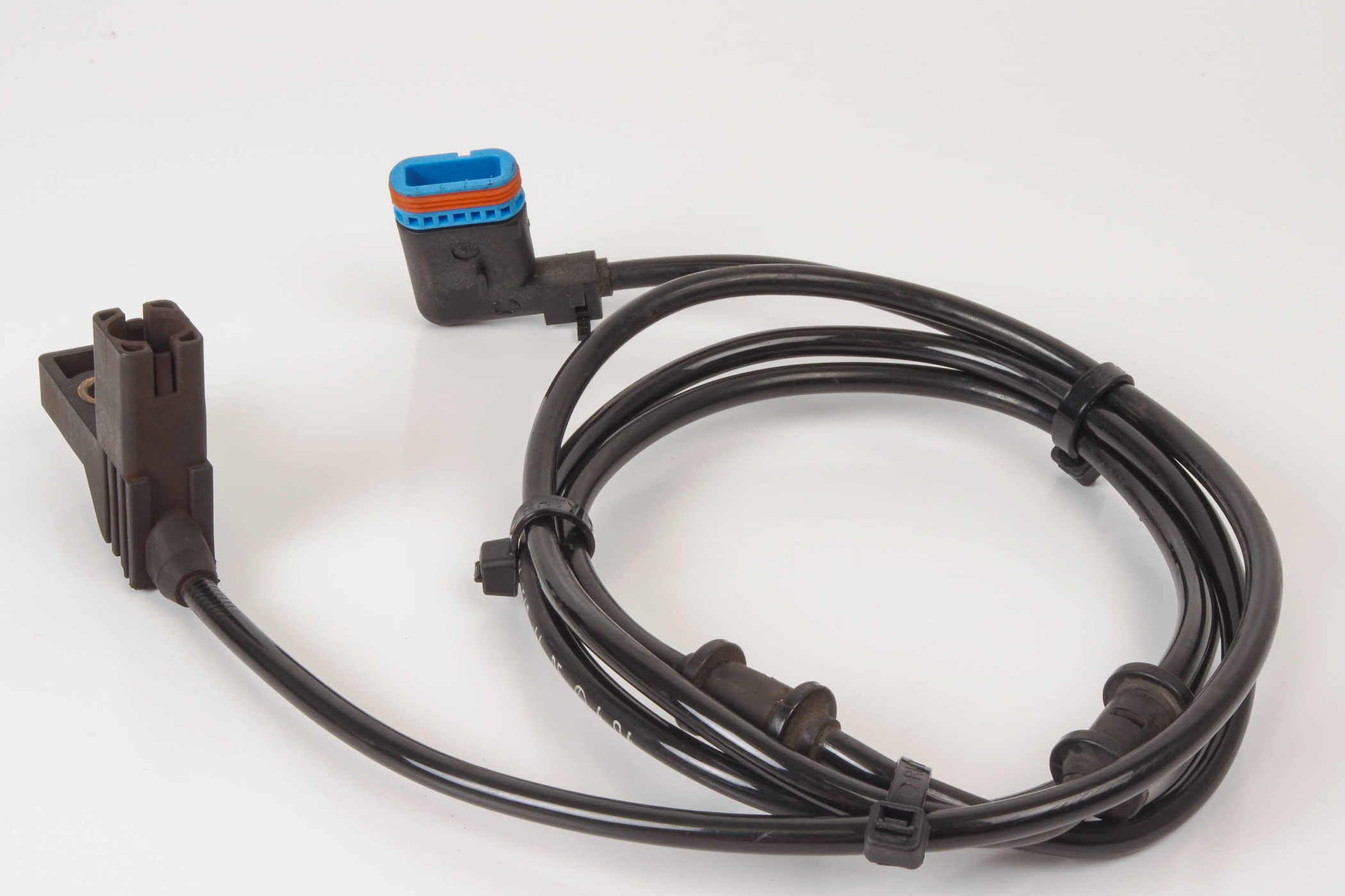 Mercedes 2045404605 Brake Wear Sensor - Rear Right | W204 C C207 A207 E