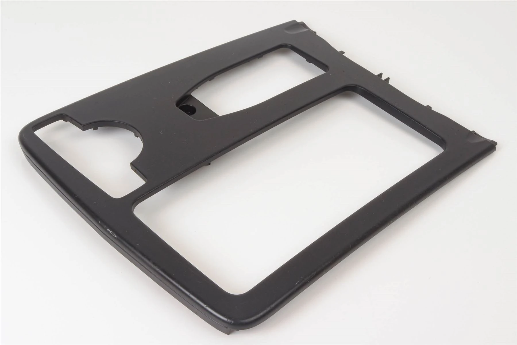 Mercedes 2046800207 Centre Console Surround - Black | W204 C C207 W212 S212 E
