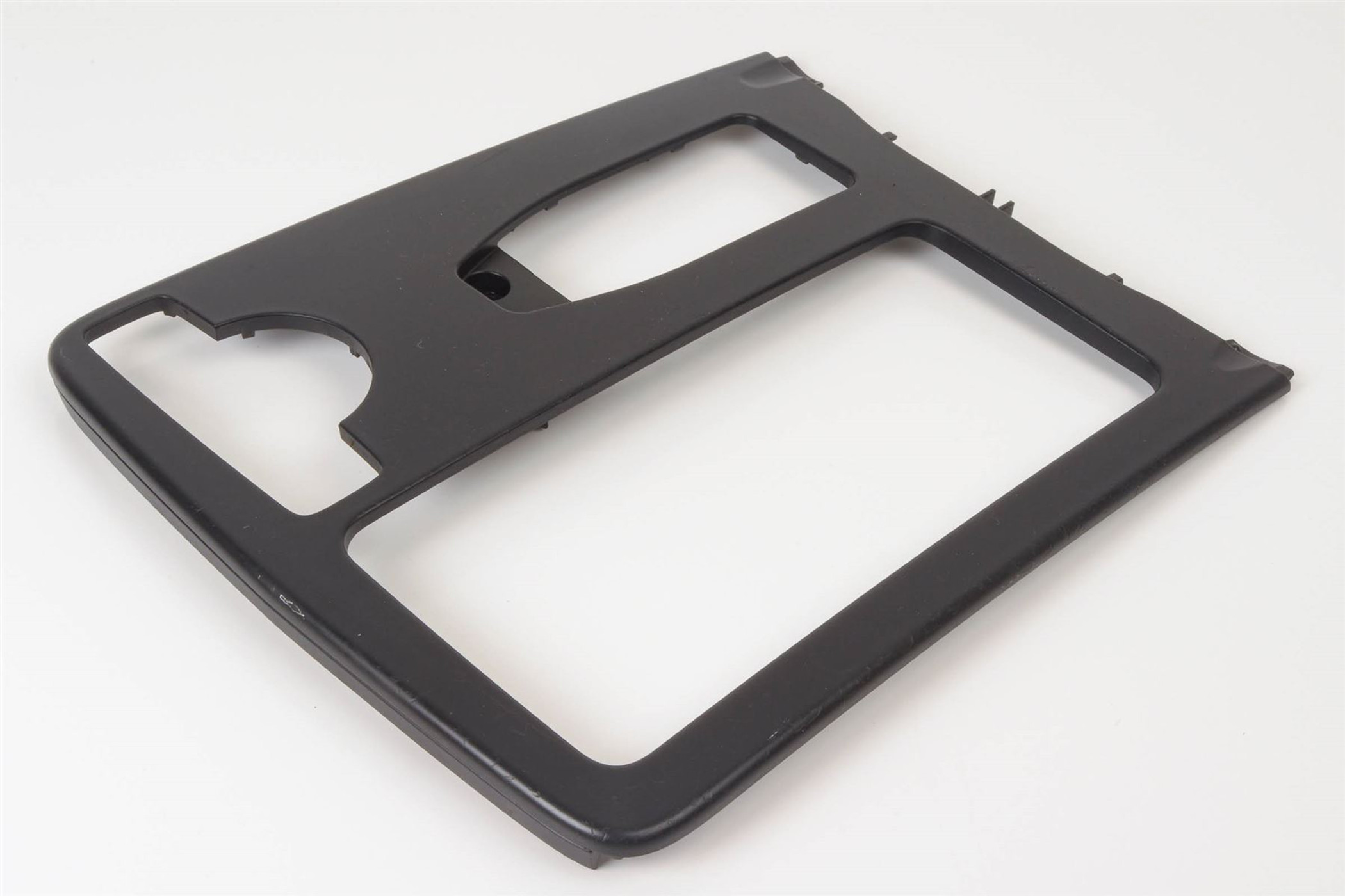 Mercedes 2046800207 Centre Console Surround - Black | W204 C C207 W212 S212 E