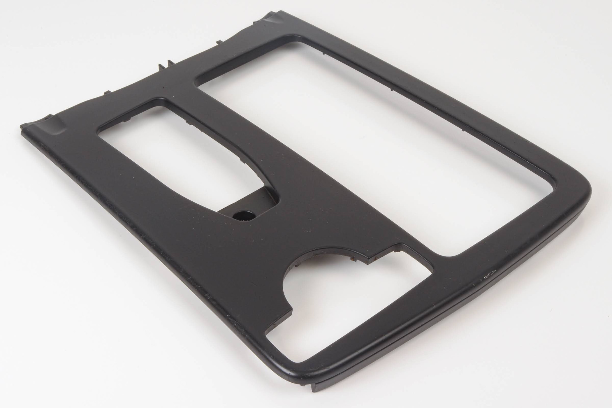 Mercedes 2046800207 Centre Console Surround - Black | W204 C C207 W212 S212 E