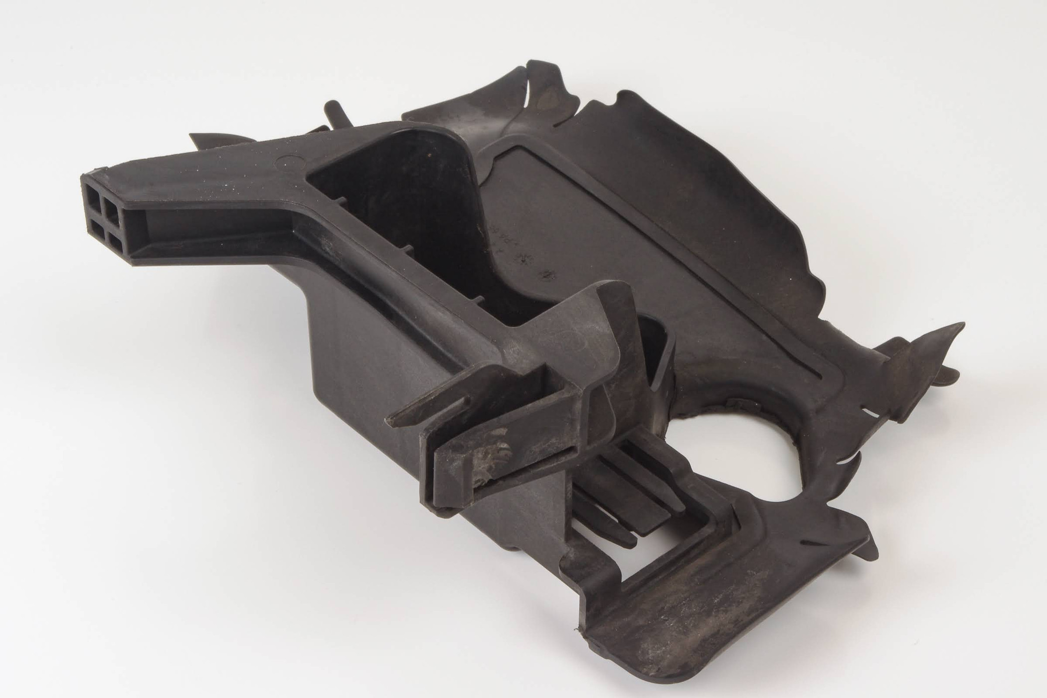 Mercedes 2125000231 AMG Oil Cooler Support - Right | W204 C W212 S212 E