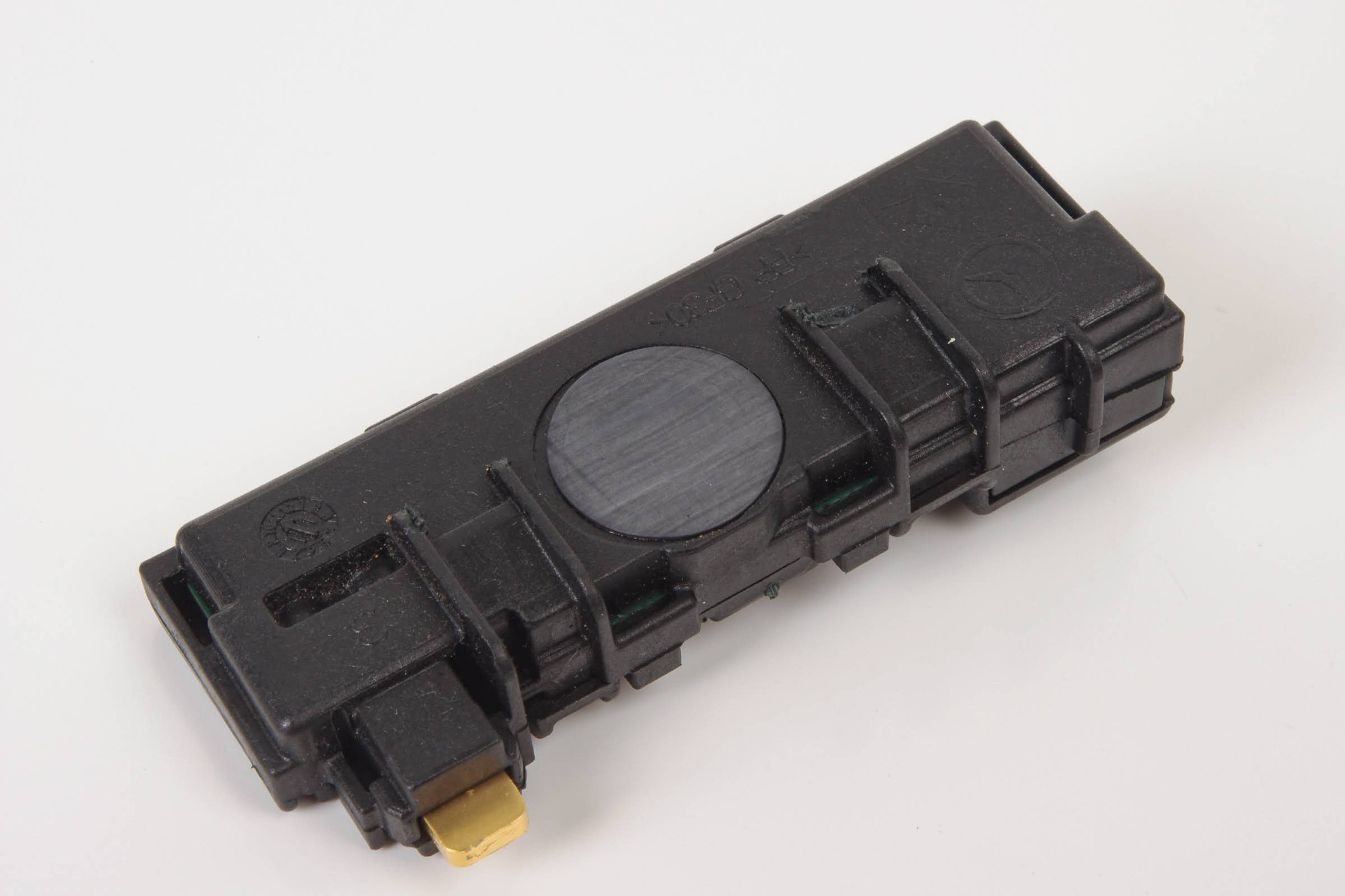 Mercedes 1729058200 Temperature Sensor | W117 CLA X156 GLA W166 M X166 GL...