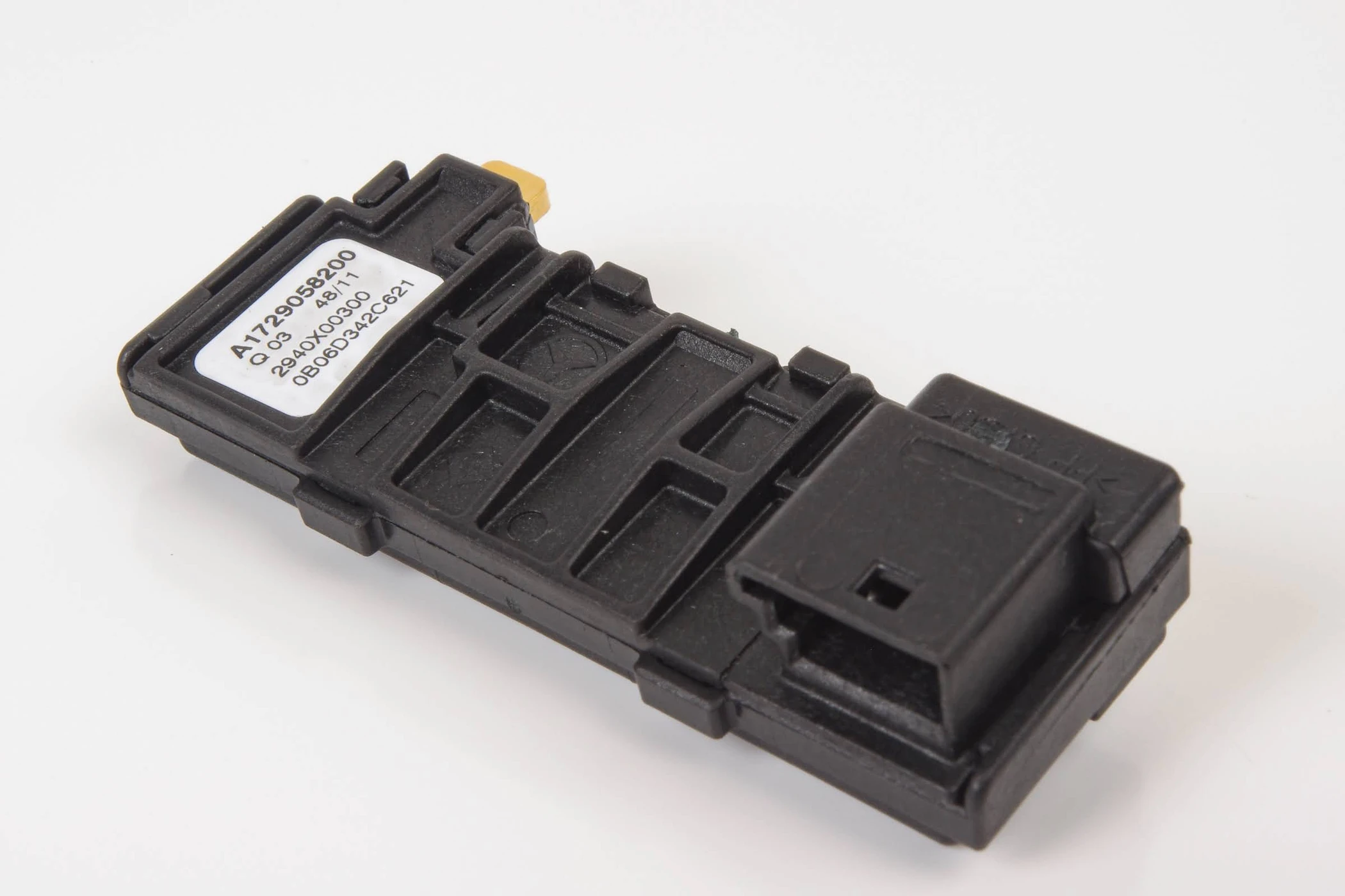 Mercedes 1729058200 Temperature Sensor | W117 CLA X156 GLA W166 M X166 GL...