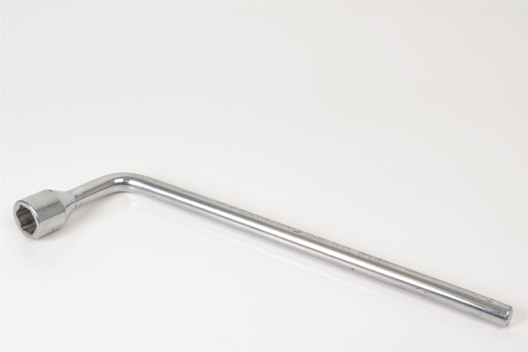 Mercedes 2215810001 Socket Wrench | C107 R107 W113 R129 R230 R231 SL W108...