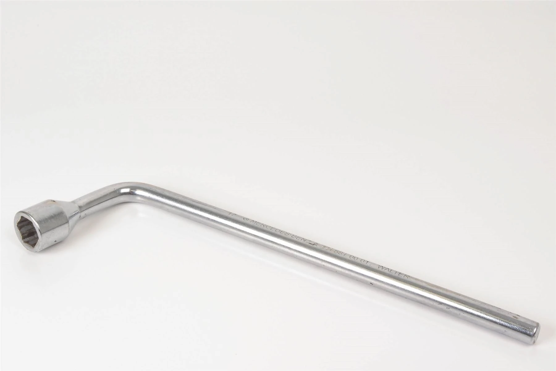 Mercedes 2215810001 Socket Wrench | C107 R107 W113 R129 R230 R231 SL W108...