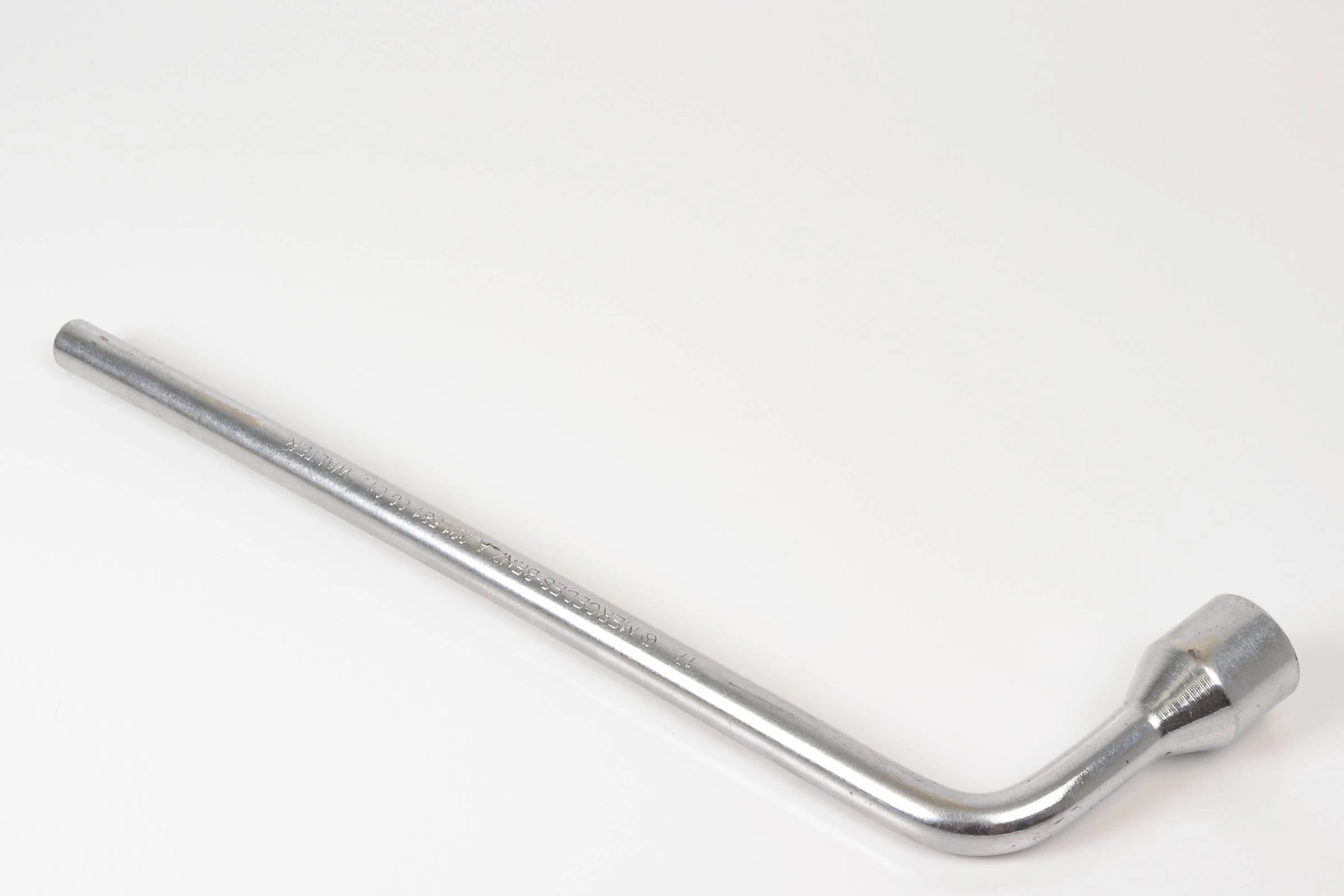 Mercedes 2215810001 Socket Wrench | C107 R107 W113 R129 R230 R231 SL W108...