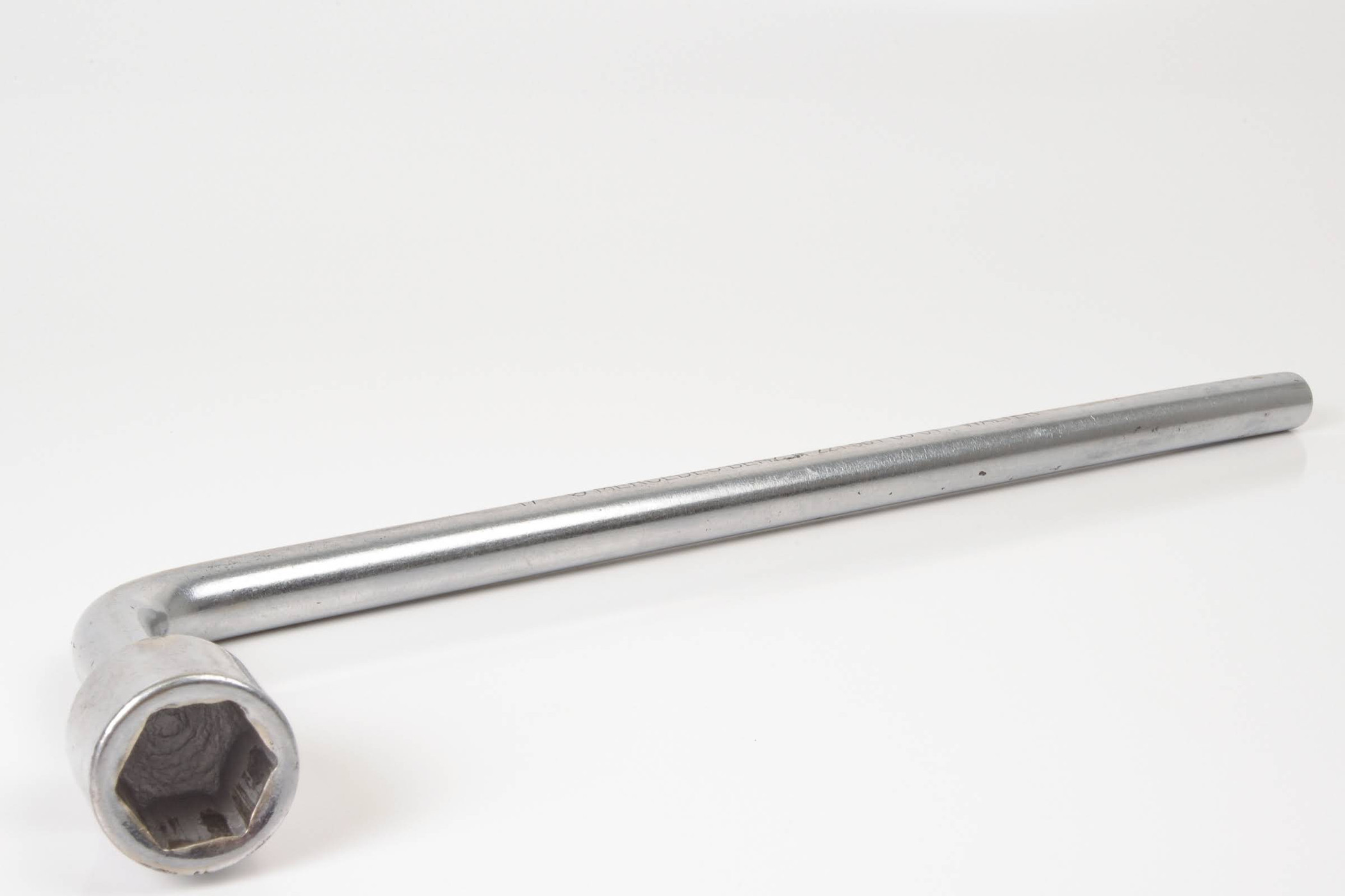 Mercedes 2215810001 Socket Wrench | C107 R107 W113 R129 R230 R231 SL W108...