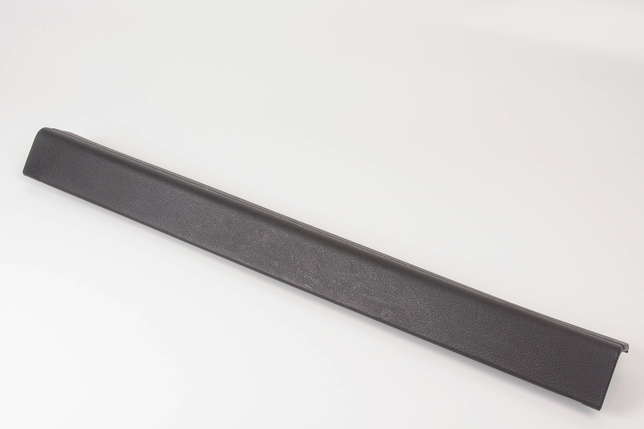 Mercedes 2046860136 Door Sill - Front Left Black | W204 C