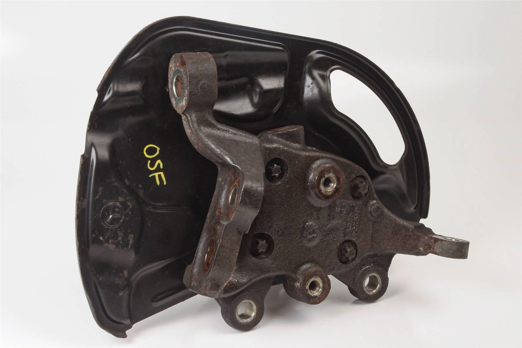 Mercedes 2043324201 AMG Wheel Carrier - Front Right | W204 C