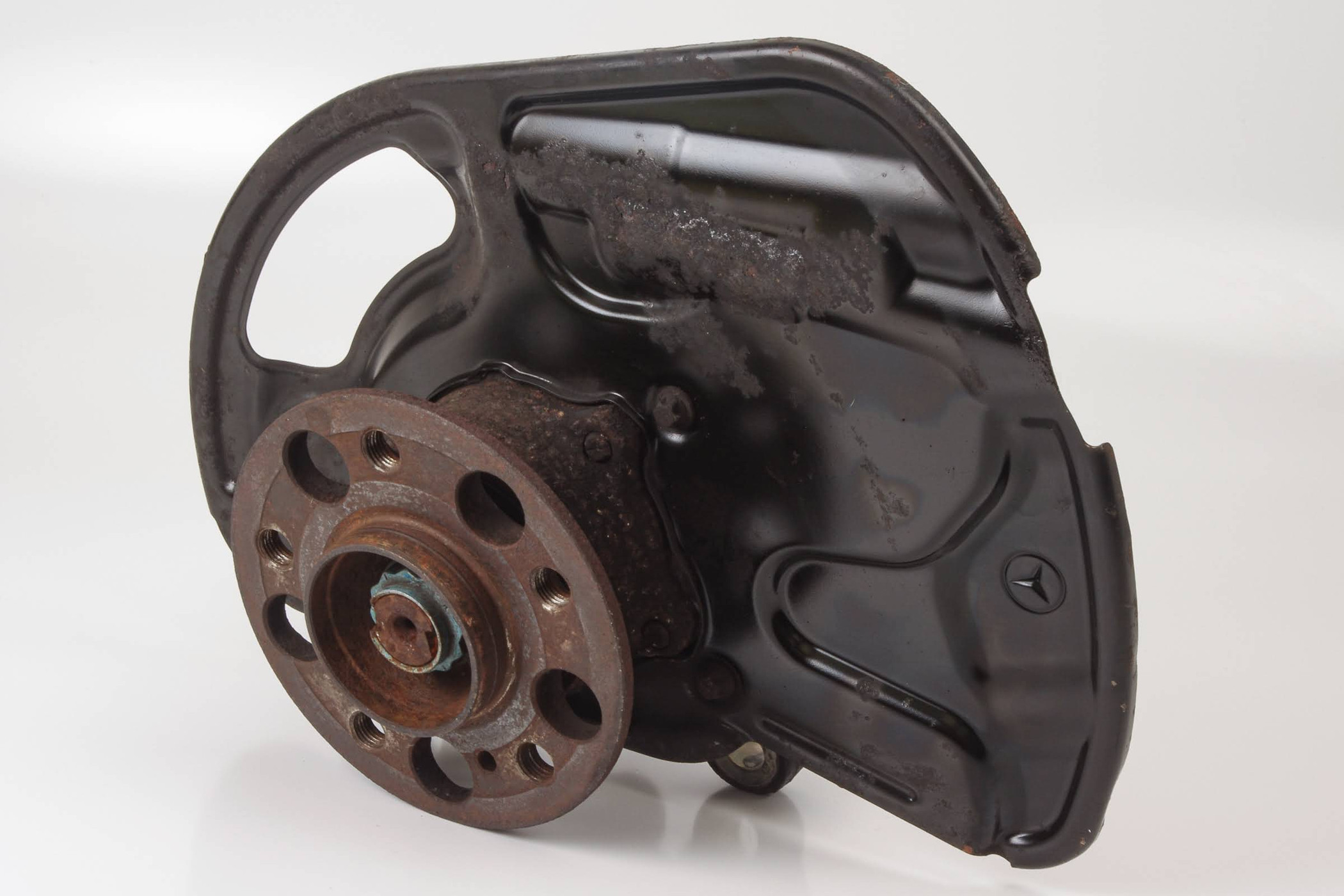 Mercedes 2043324201 AMG Wheel Carrier - Front Right | W204 C